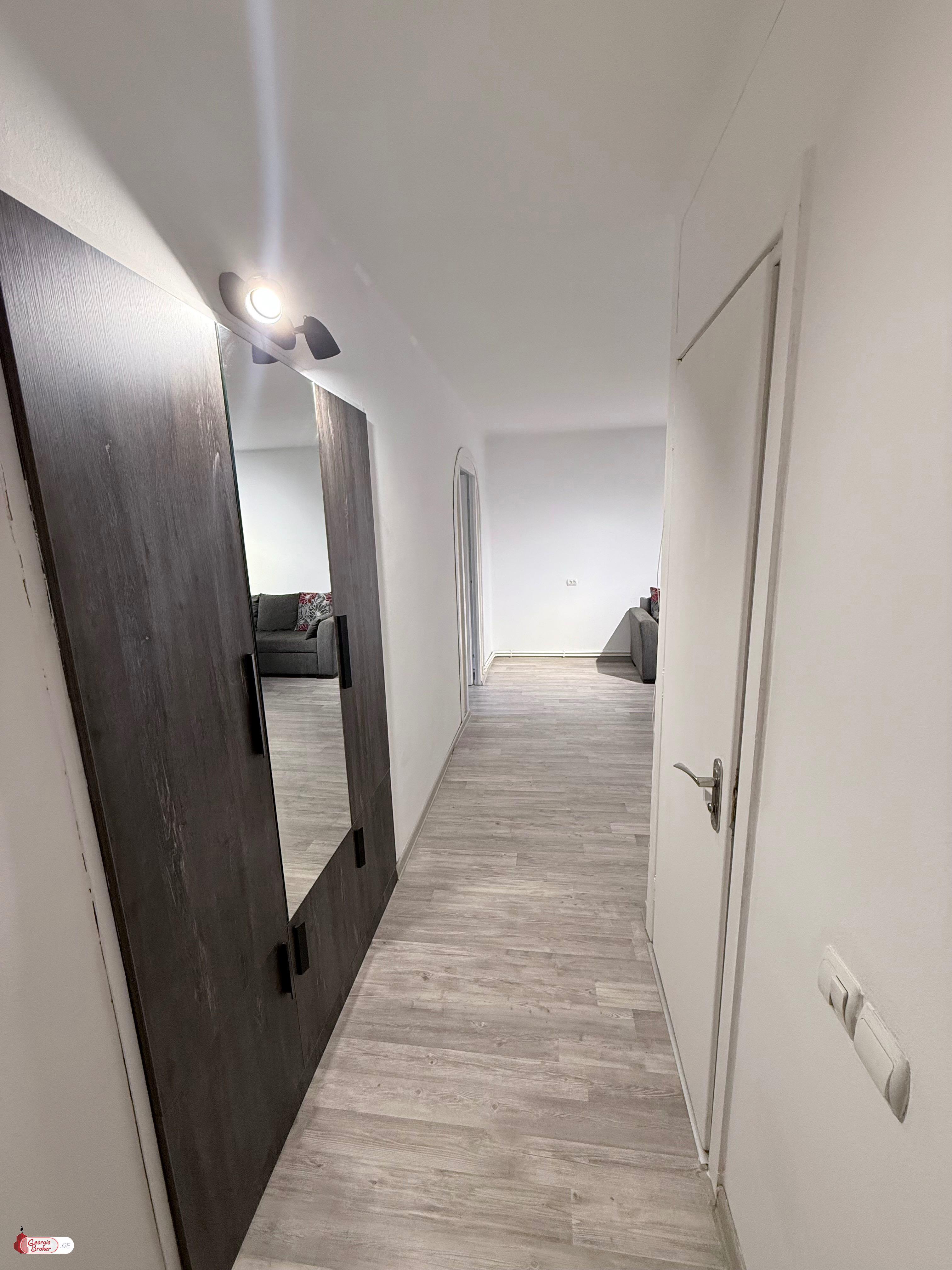 продается квартира с новым ремонтом 2-комнаты