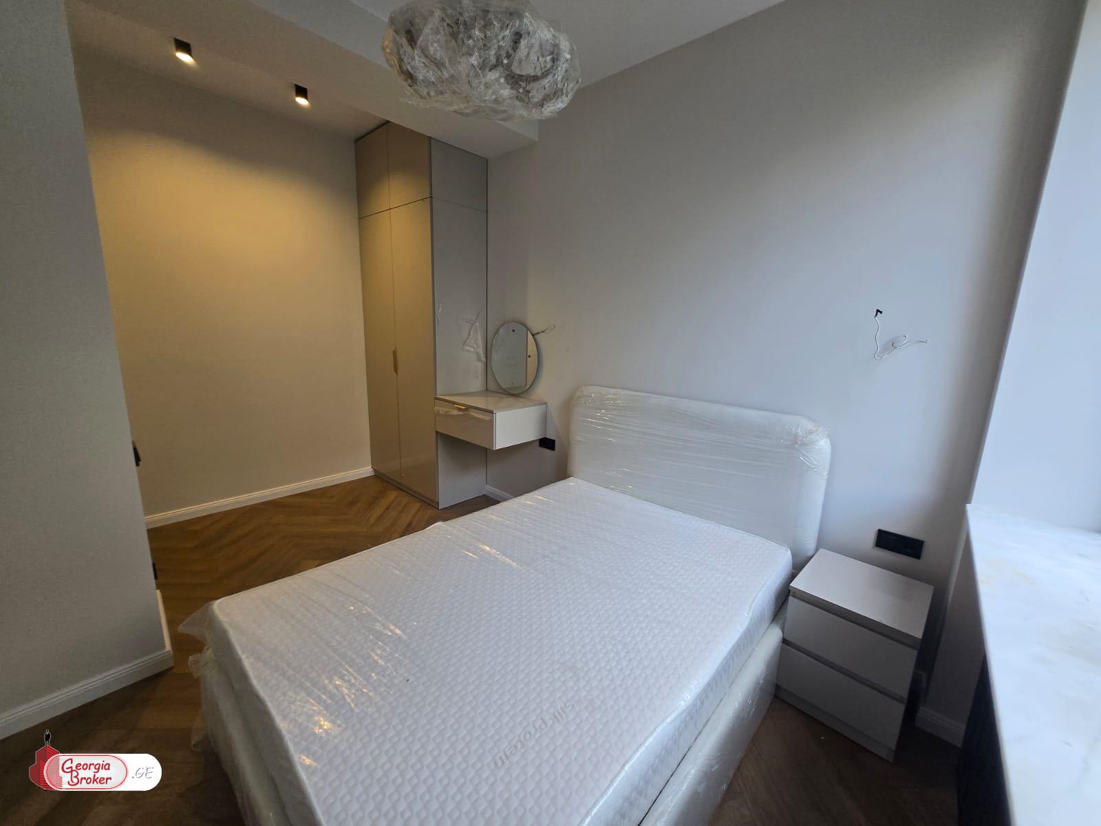 nearly repaired 3-room apartment for sale