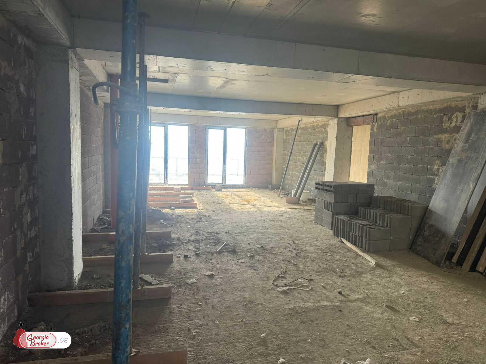 продается квартира новостройка 3-комнаты