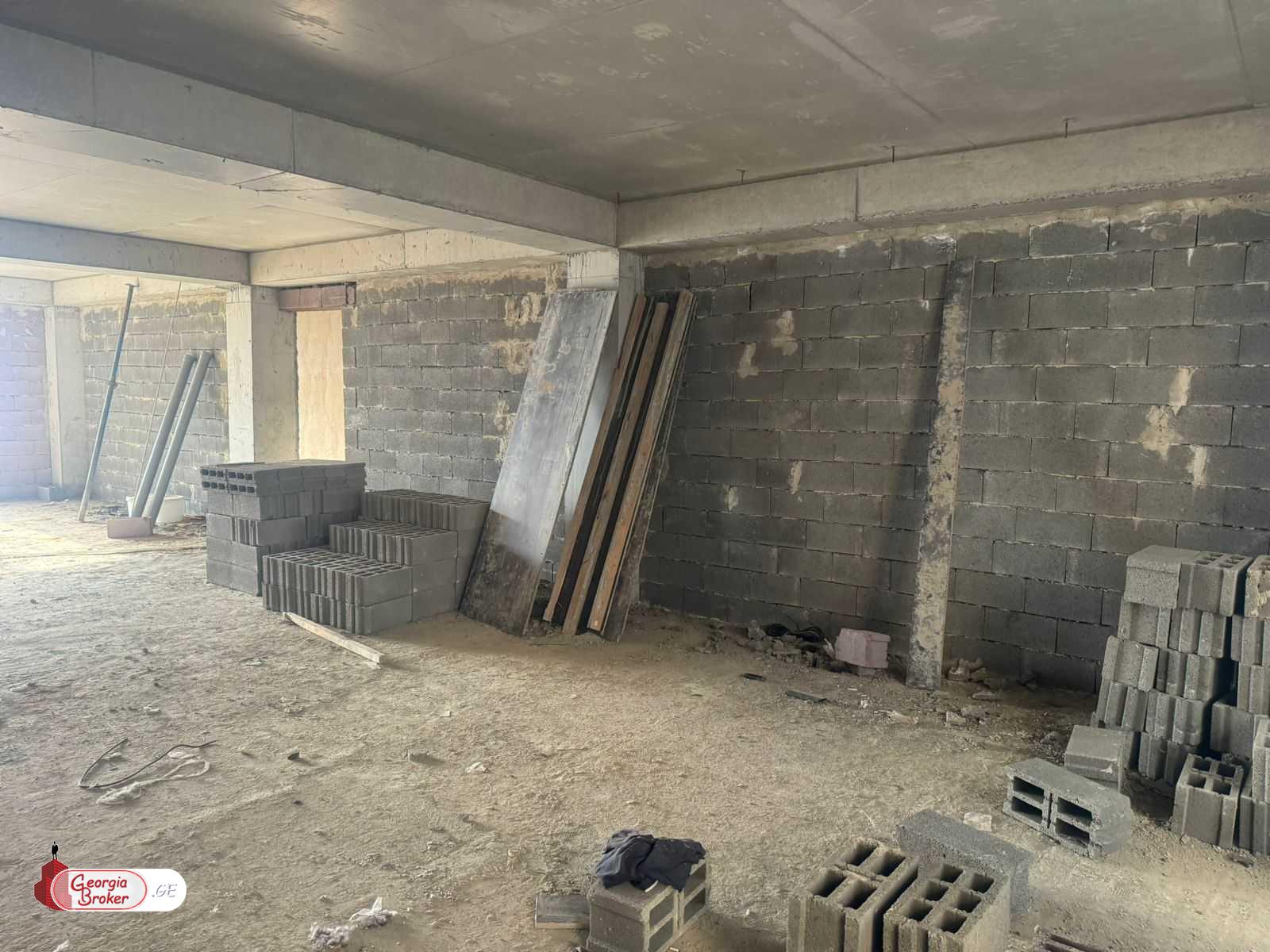 продается квартира новостройка 3-комнаты