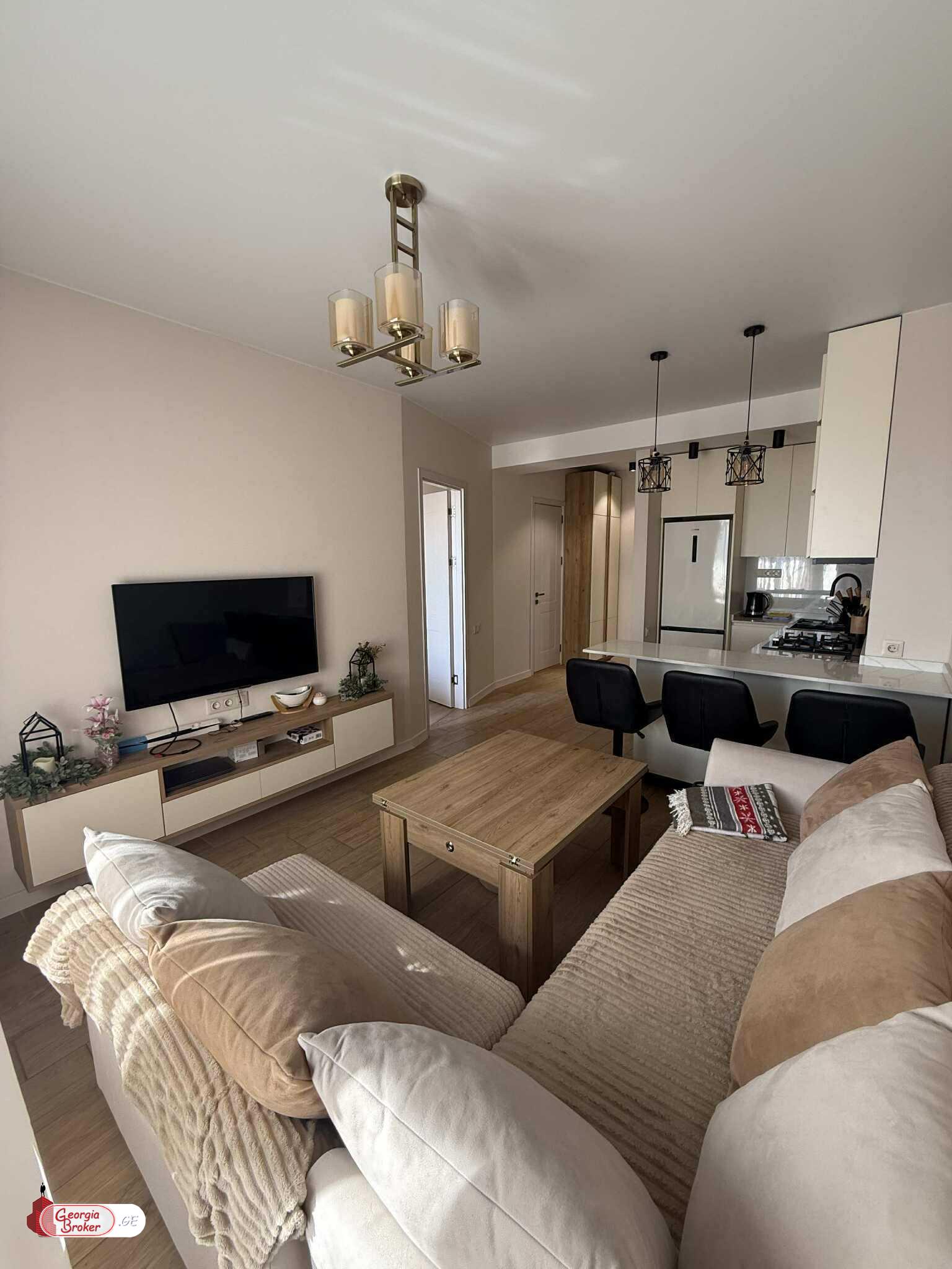 იყიდება ახალი გარემონტებული 2 ოთახიანი ბინა