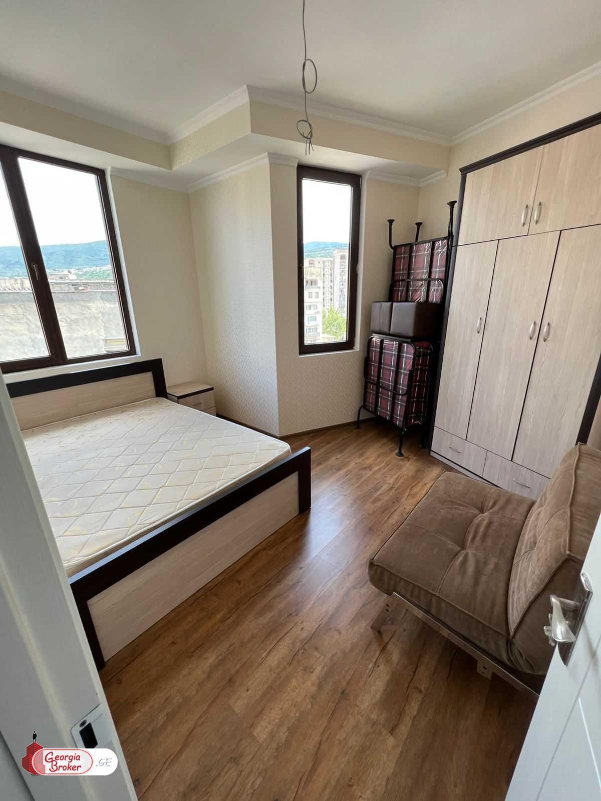 продается квартира с новым ремонтом 2-комнаты