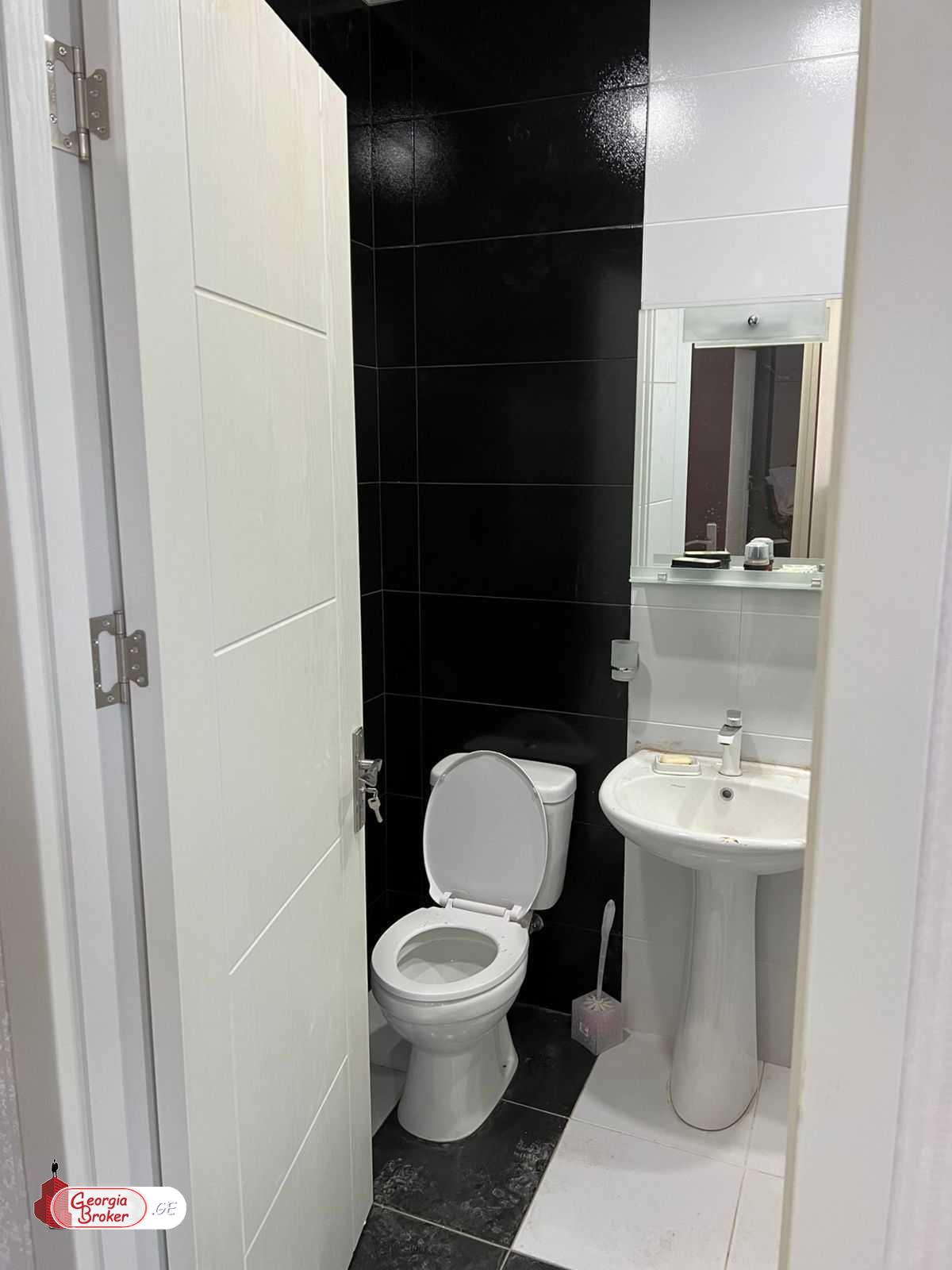 продается квартира с новым ремонтом 2-комнаты