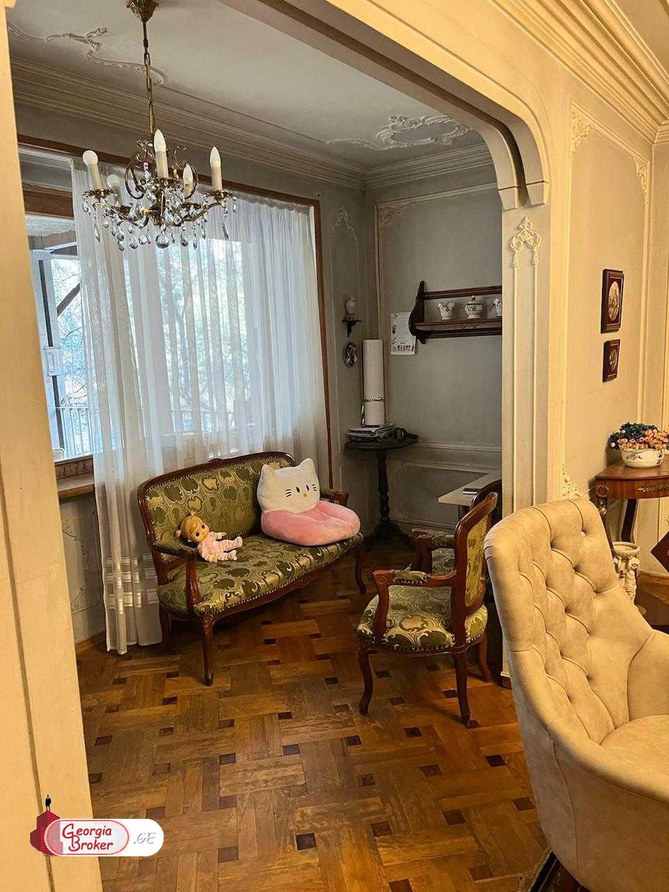 продается квартира с новым ремонтом 3-комнаты