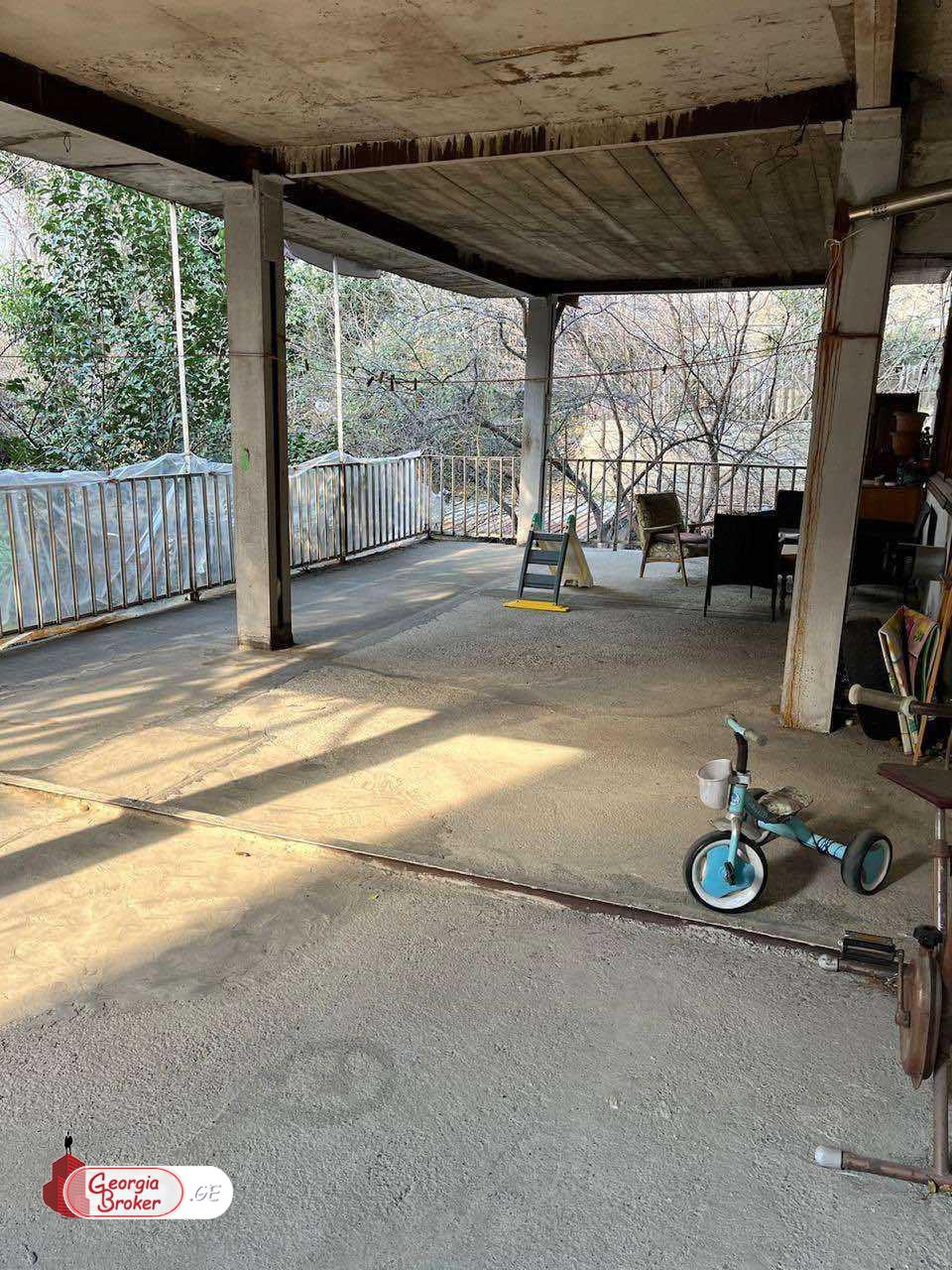 продается квартира с новым ремонтом 3-комнаты