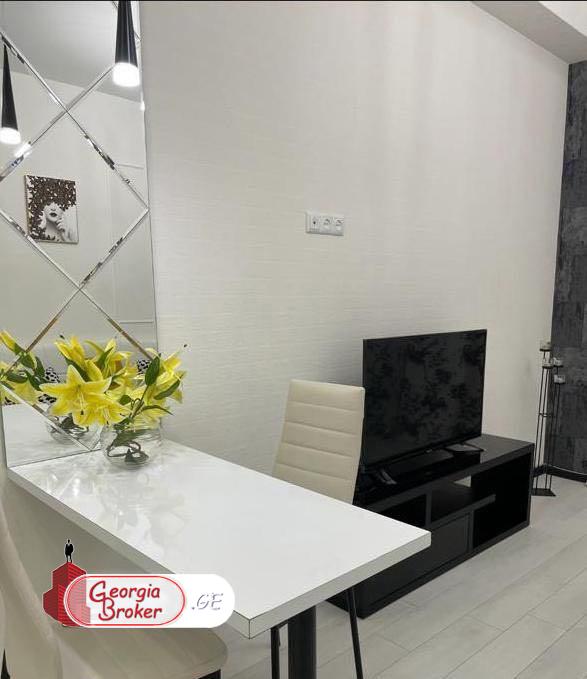 продается квартира с новым ремонтом 2-комнаты