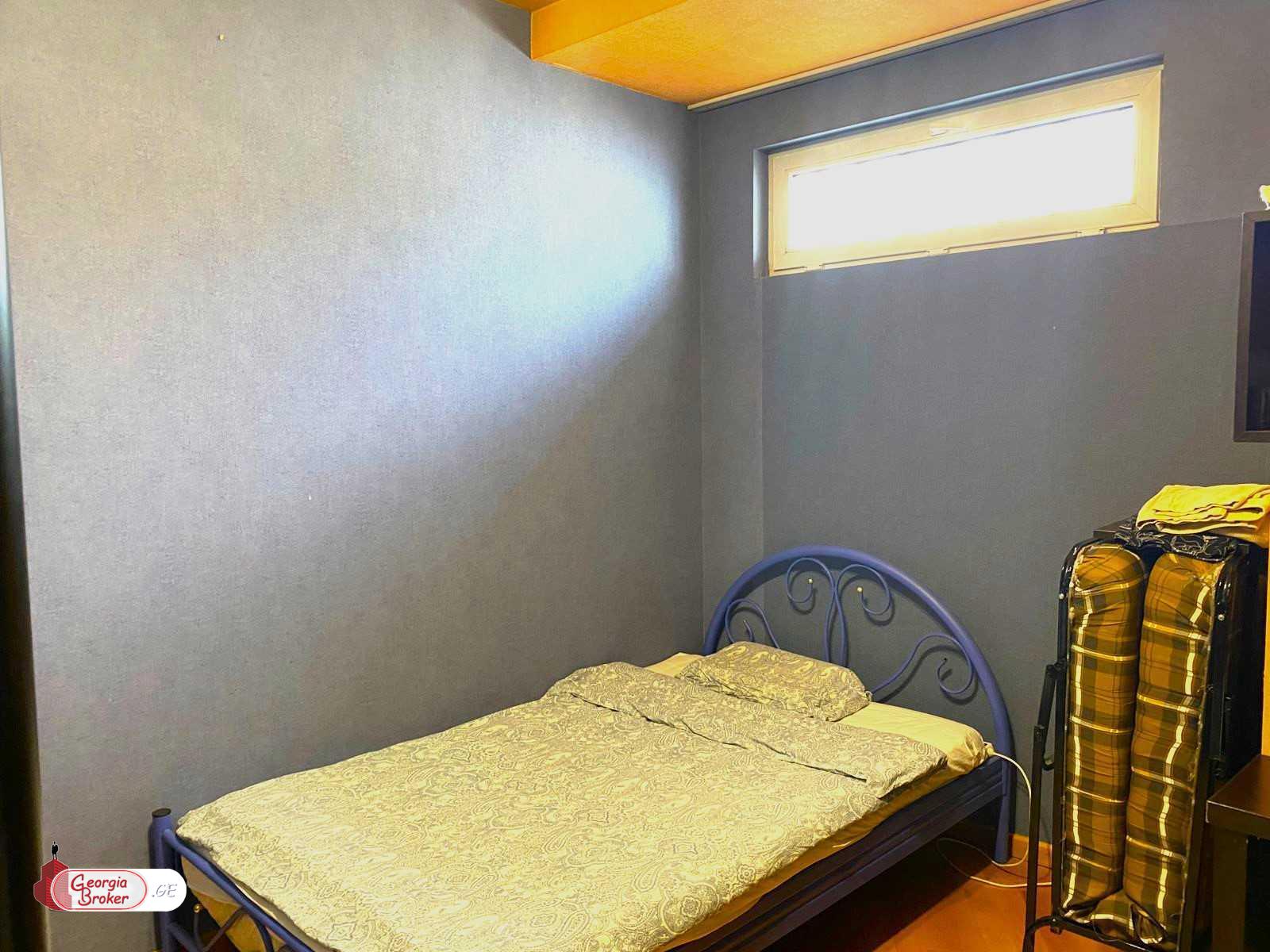 nearly repaired 3-room apartment for sale