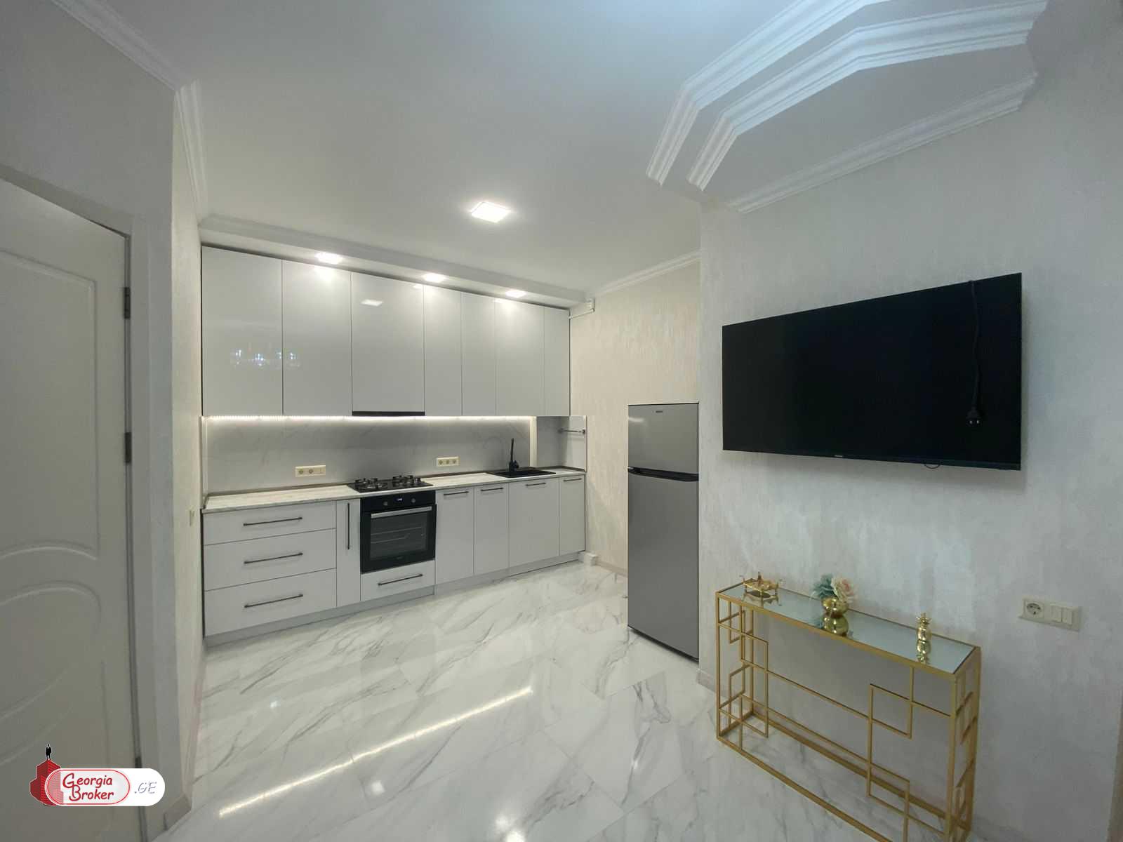 продается квартира с новым ремонтом 2-комнаты