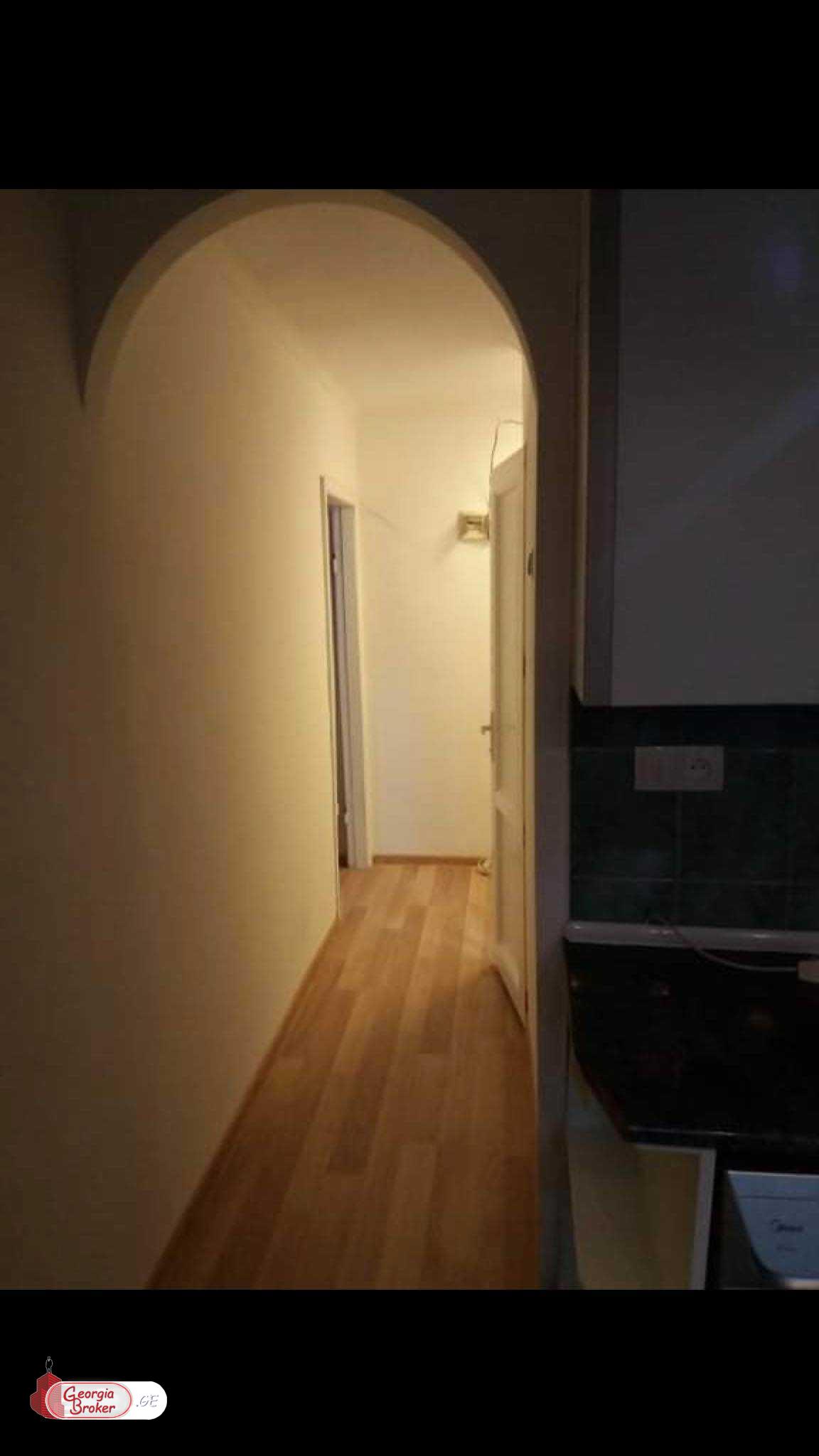 продается квартира с новым ремонтом 1-комната