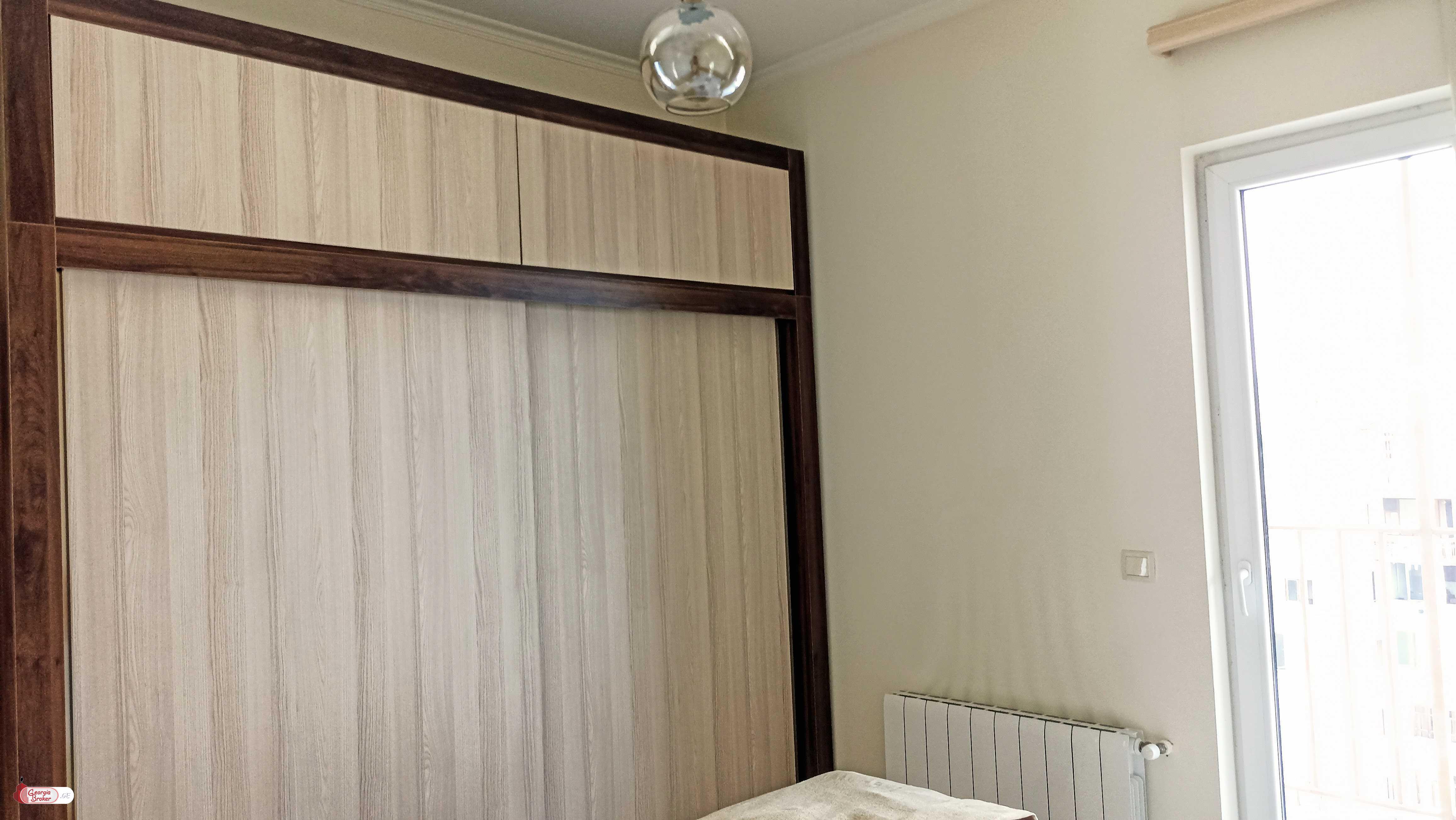 продается квартира с новым ремонтом 3-комнаты