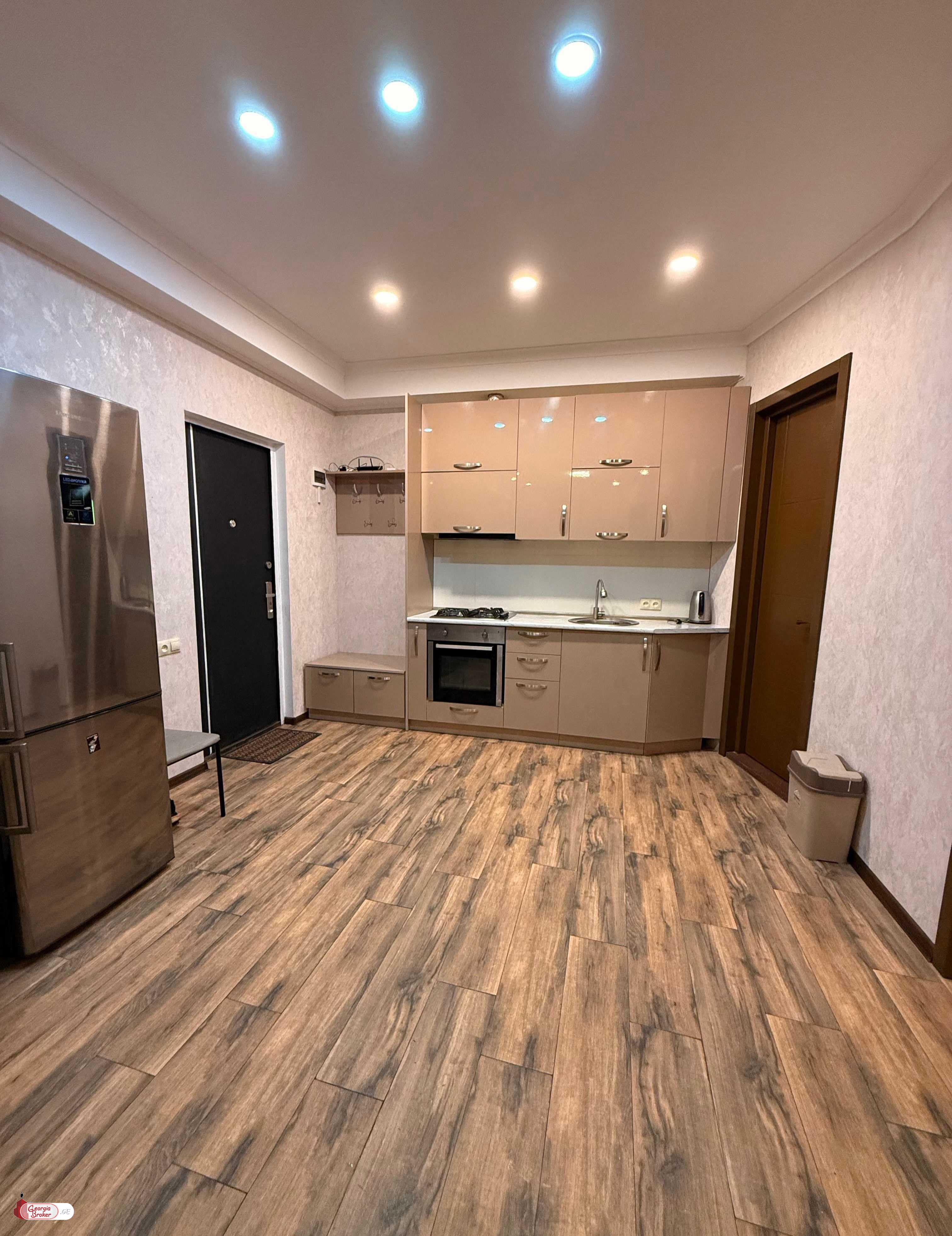 იყიდება ახალი გარემონტებული 3 ოთახიანი ბინა