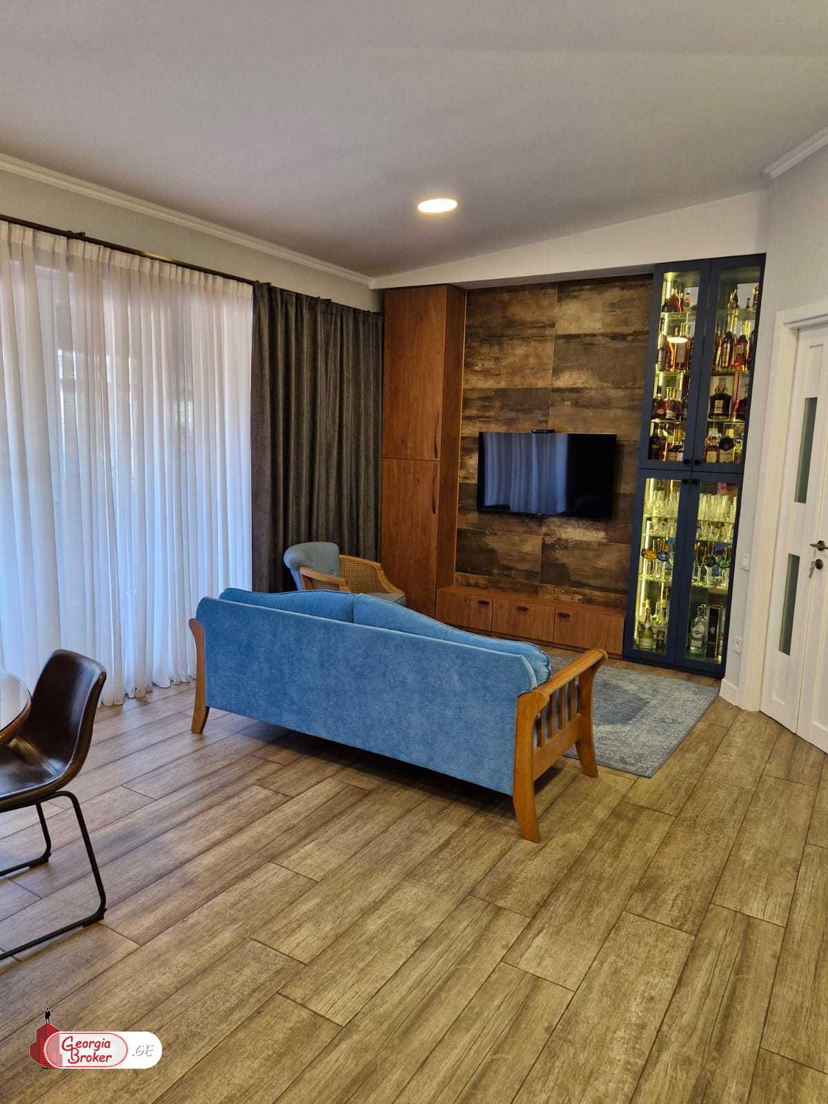 იყიდება ახალი გარემონტებული 3 ოთახიანი ბინა