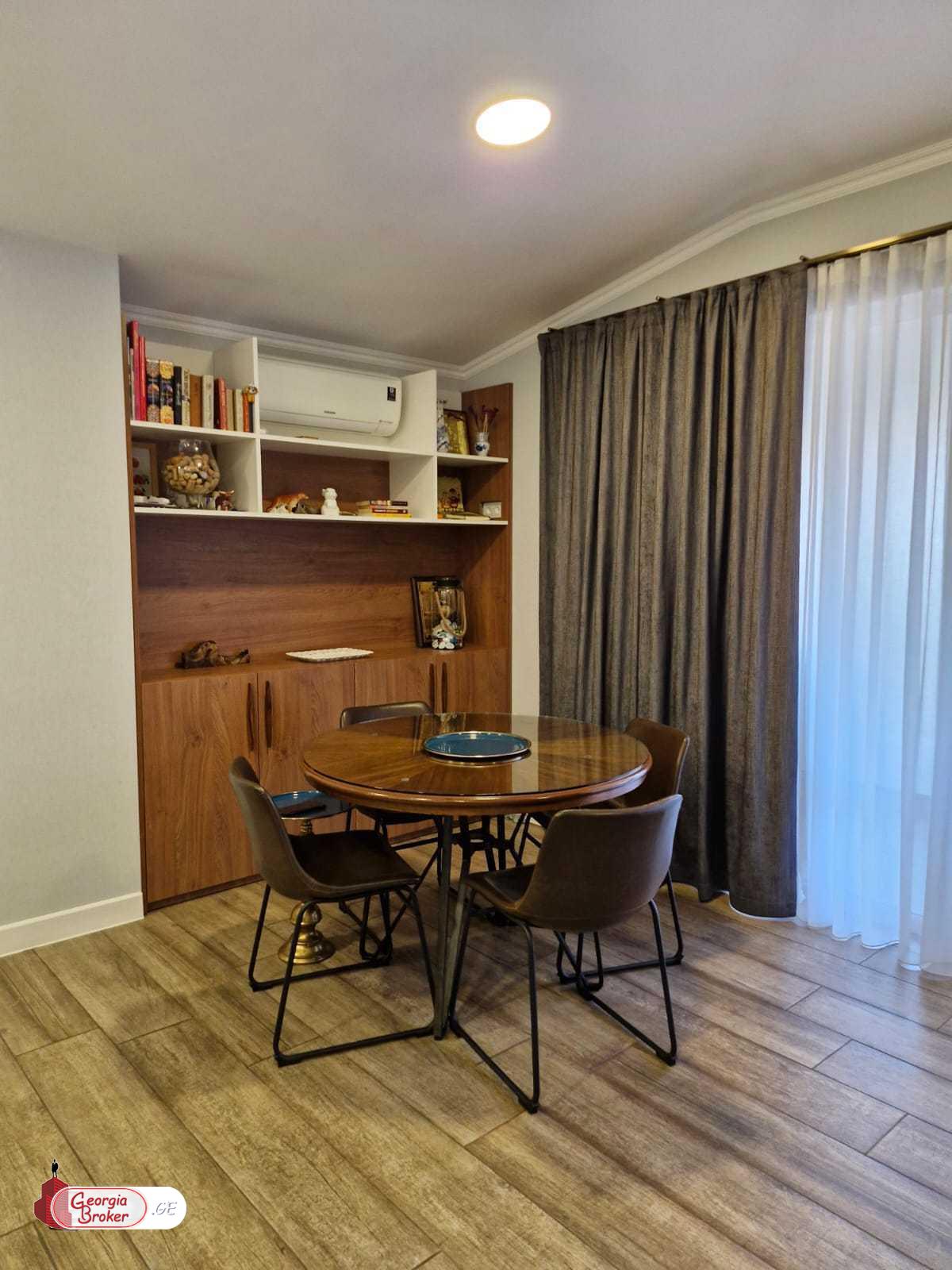 იყიდება ახალი გარემონტებული 3 ოთახიანი ბინა