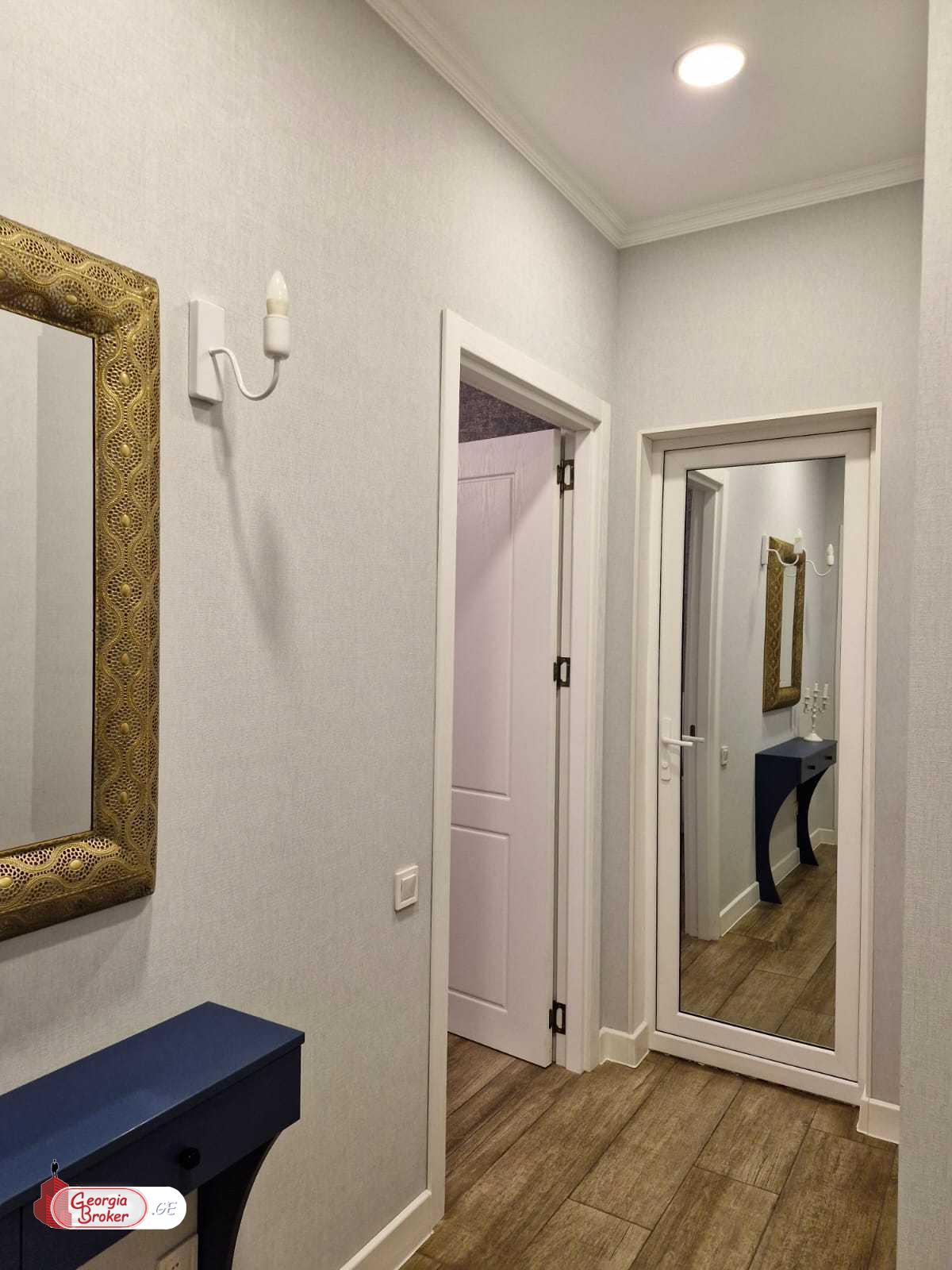 იყიდება ახალი გარემონტებული 3 ოთახიანი ბინა