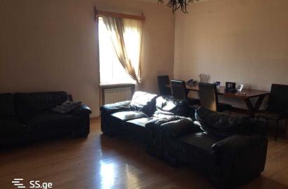 продается квартира с новым ремонтом 7-комнат