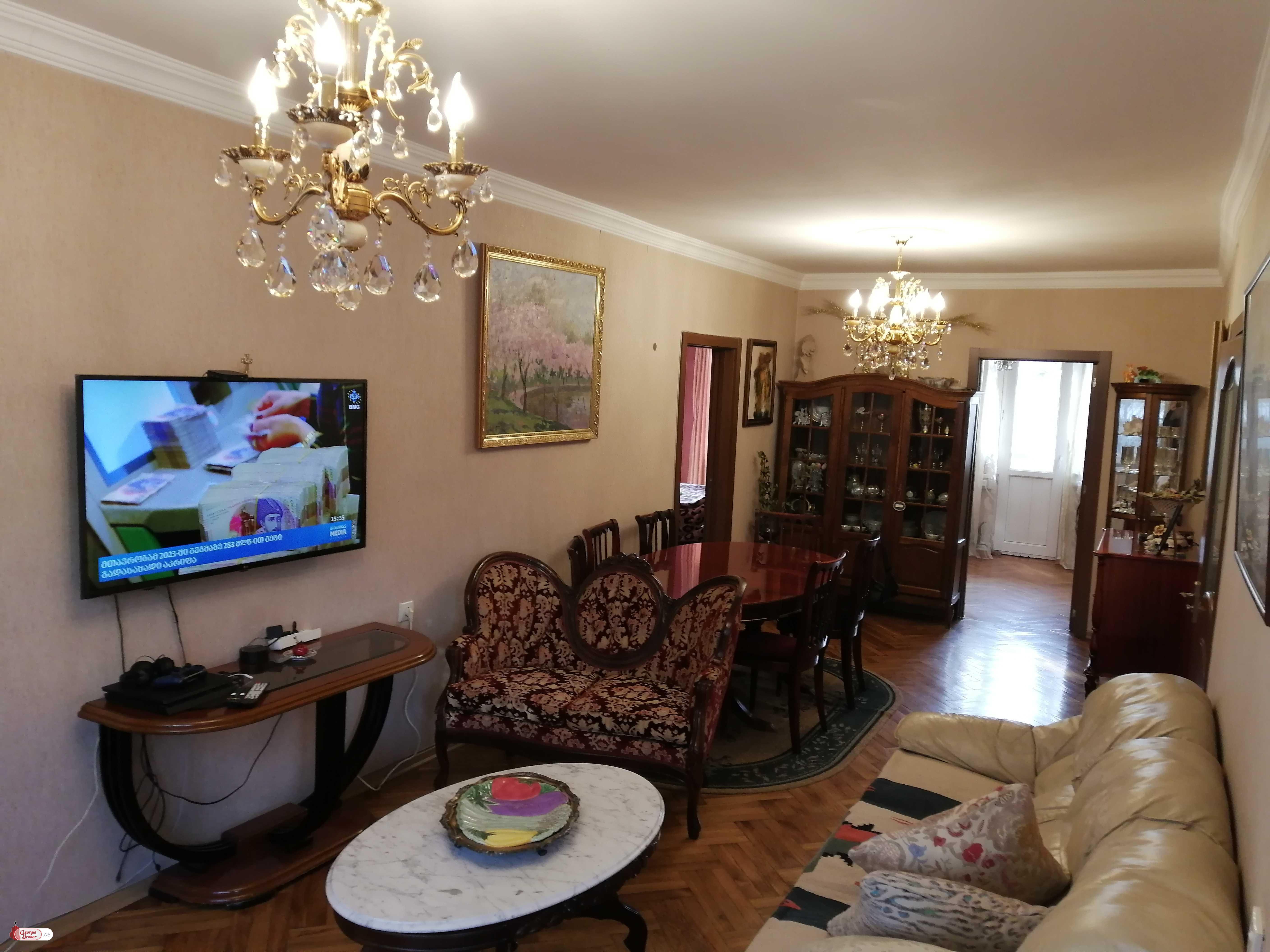 nearly repaired 5-room apartment for sale