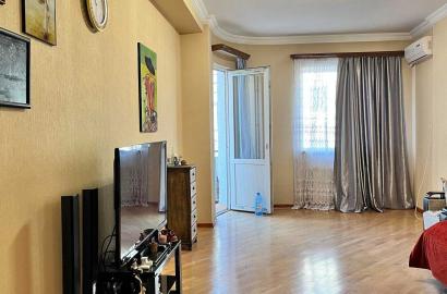 продается квартира с новым ремонтом 3-комнаты