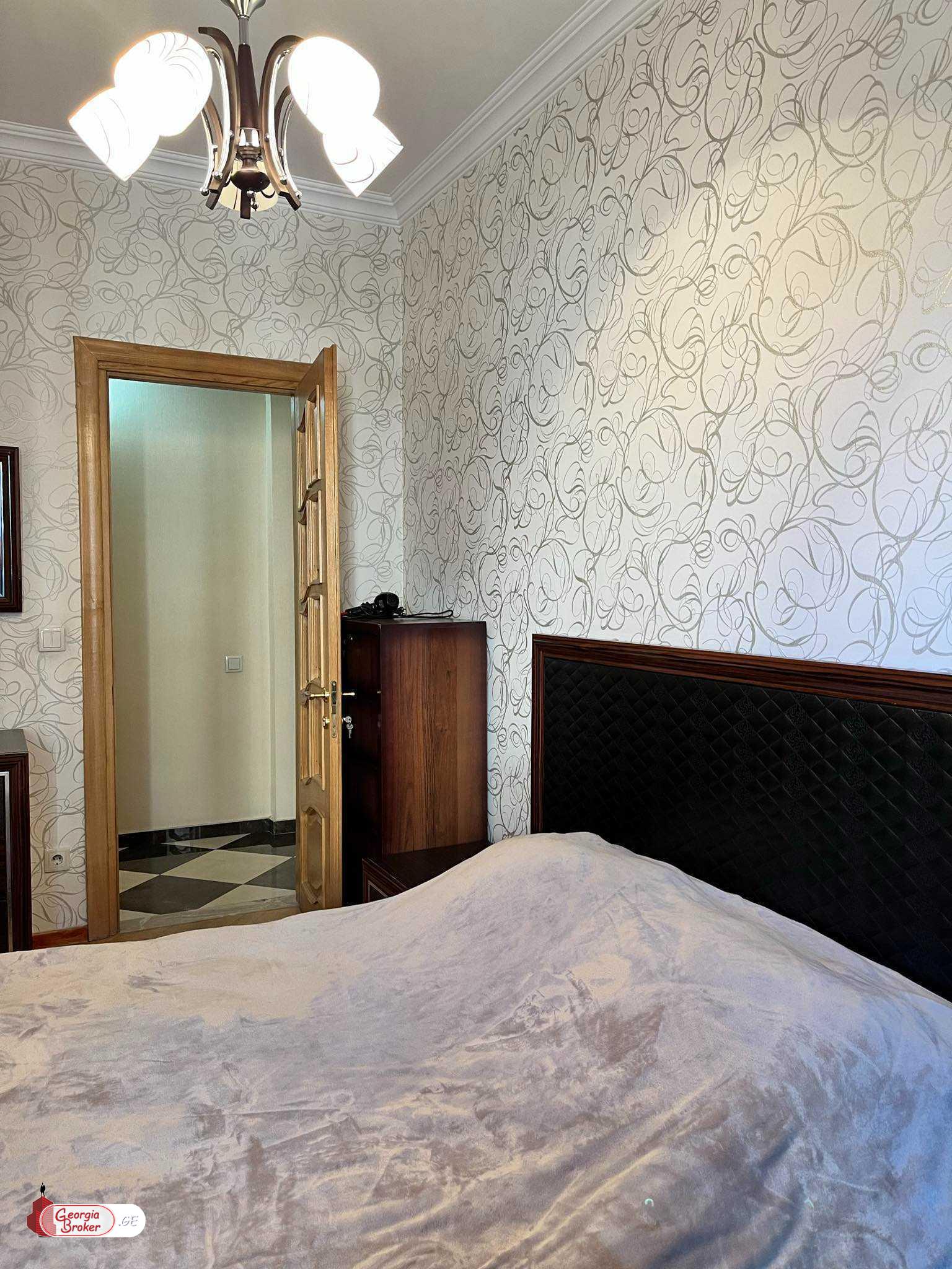 იყიდება ახალი გარემონტებული 3 ოთახიანი ბინა