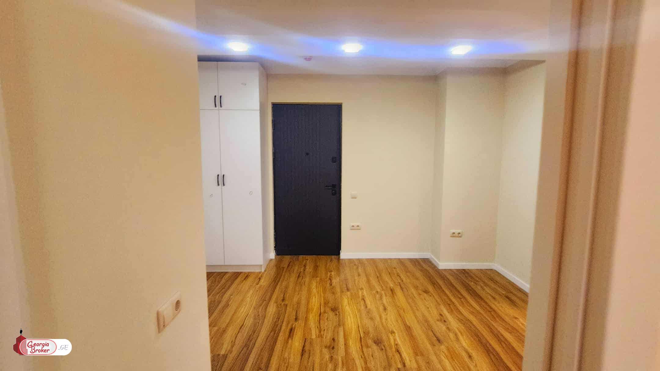 nearly repaired 3-room apartment for sale
