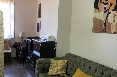 продается квартира с новым ремонтом 4-комнаты