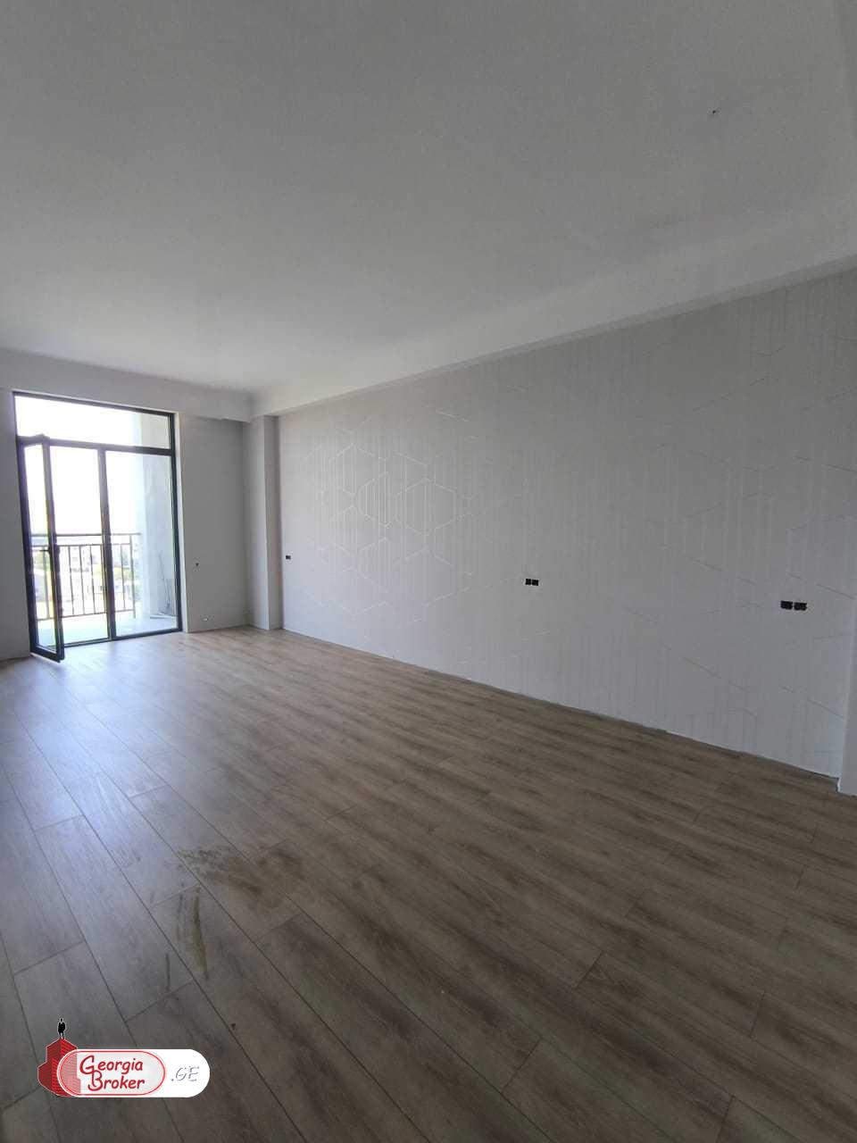 იყიდება ახალი გარემონტებული 3 ოთახიანი ბინა