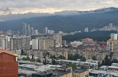 продается квартира с новым ремонтом 3-комнаты