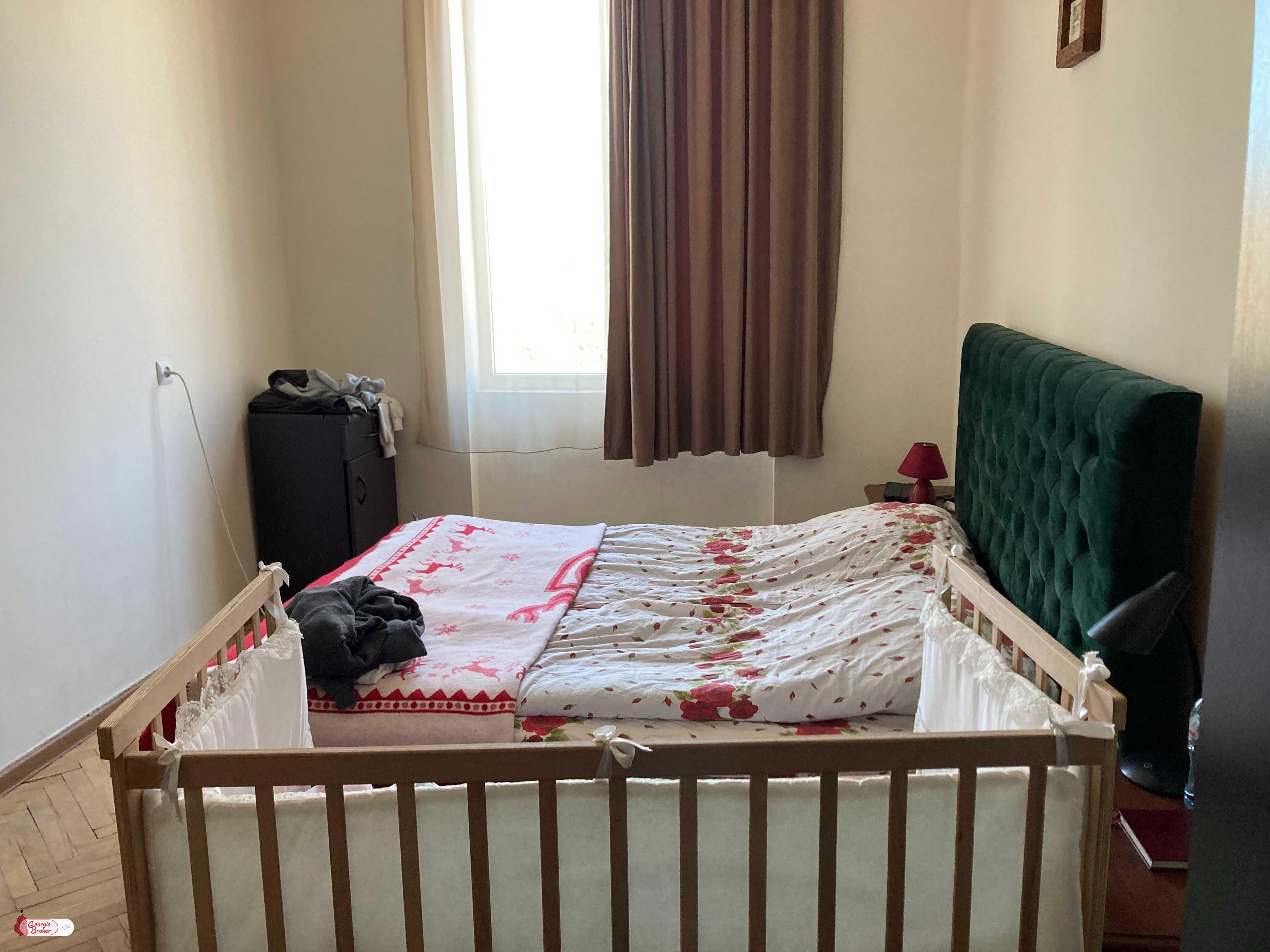 nearly repaired 3-room apartment for sale