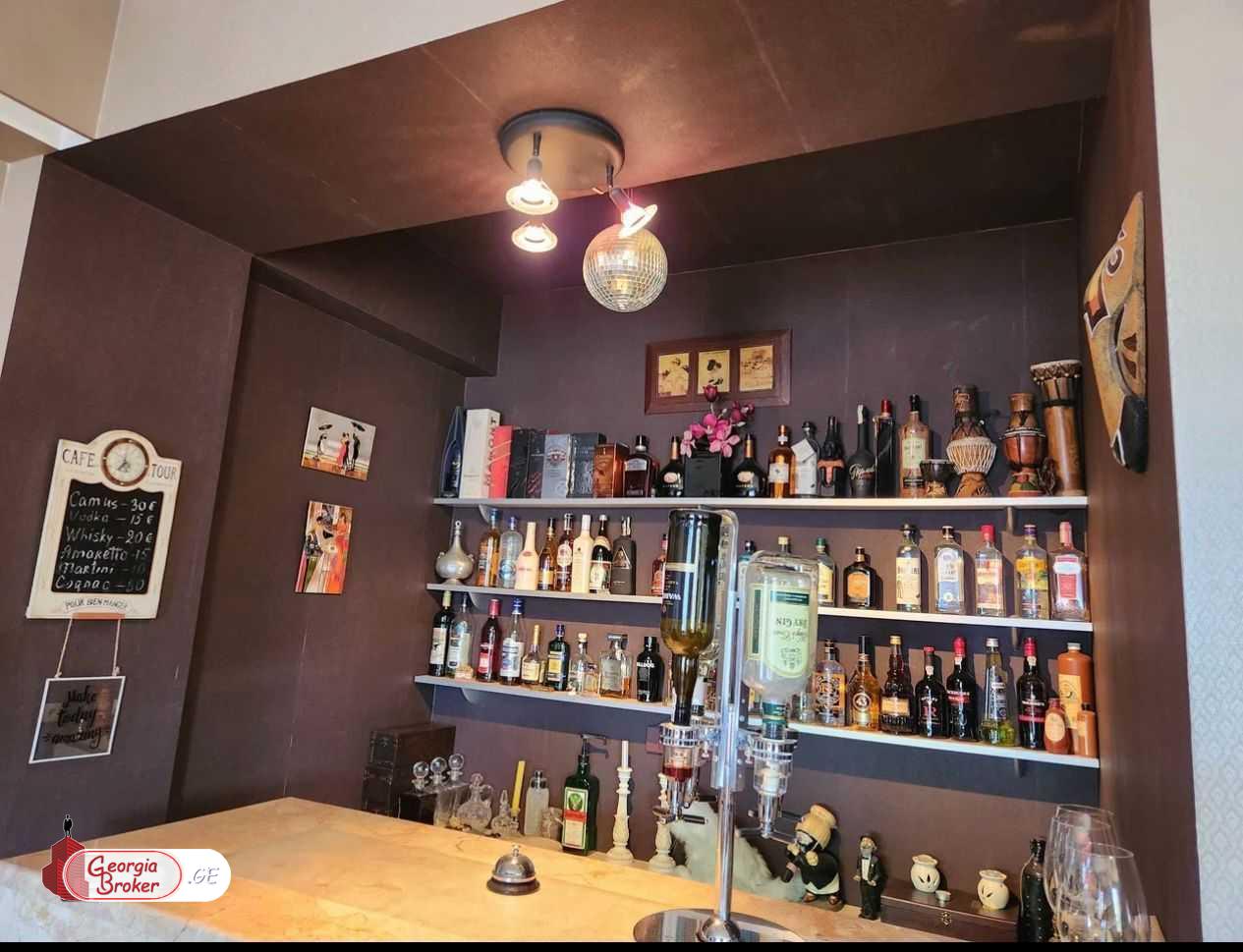 продается квартира с новым ремонтом 5-комнат