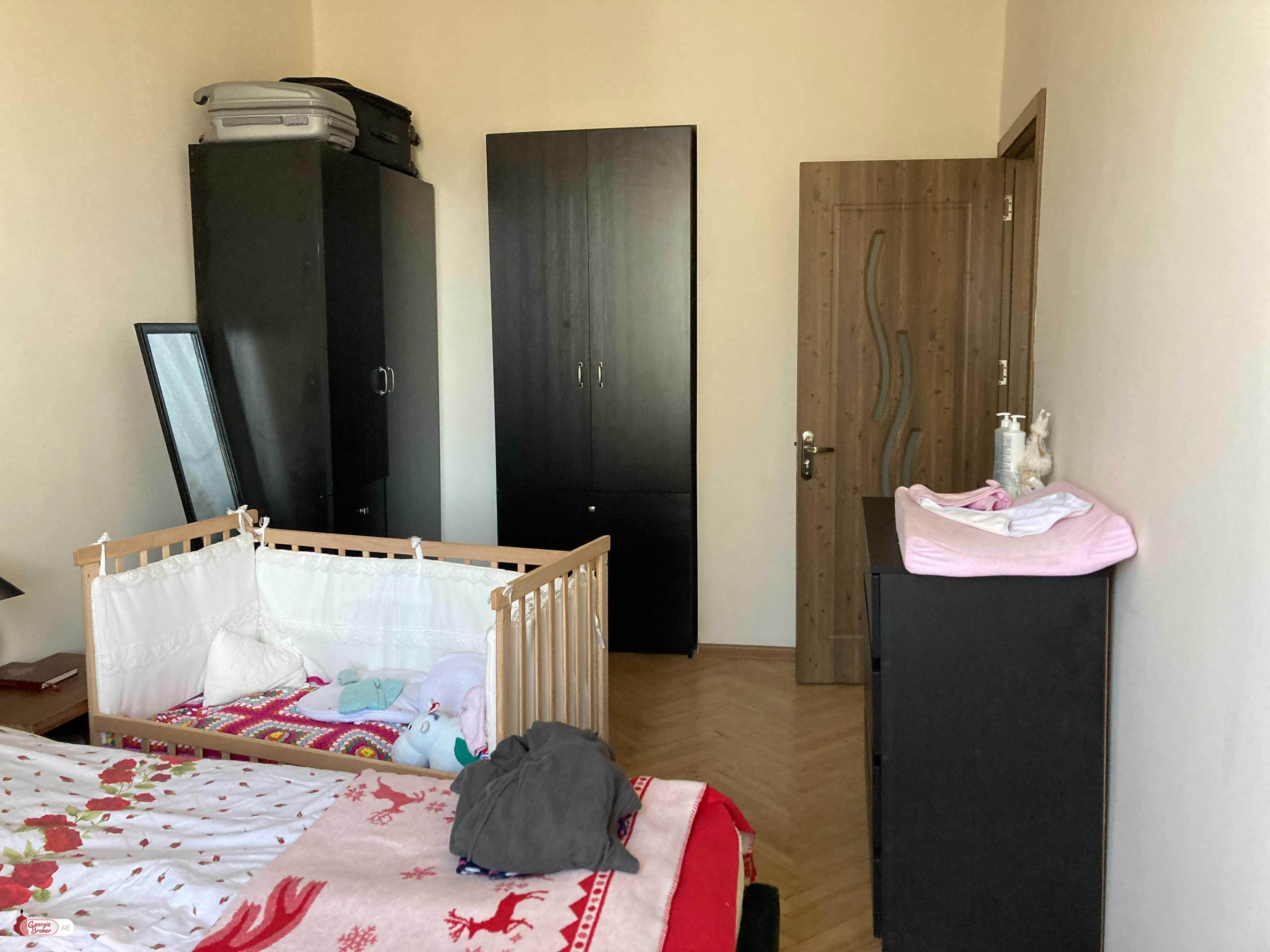 nearly repaired 3-room apartment for sale