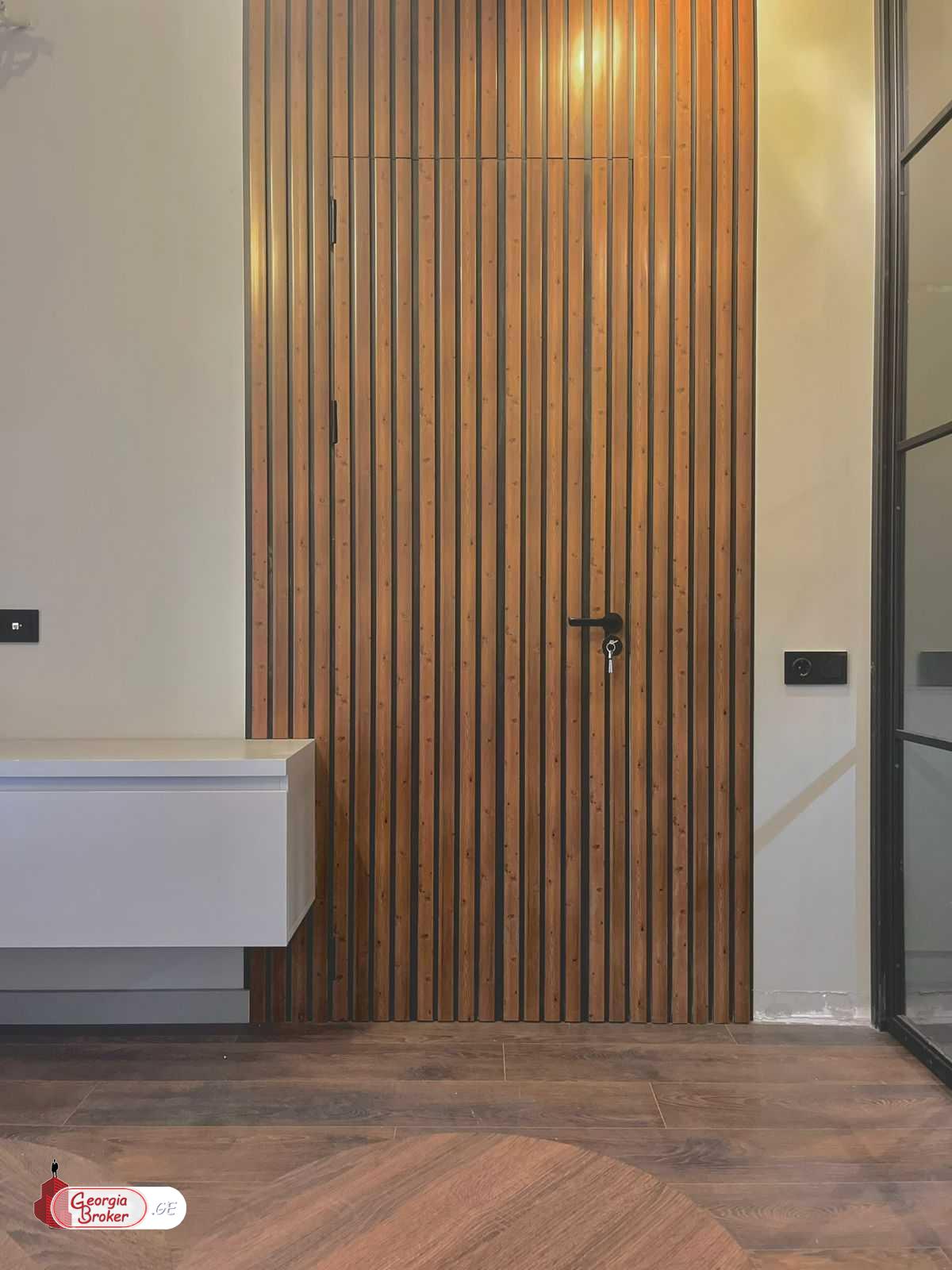 nearly repaired 2-room apartment for sale