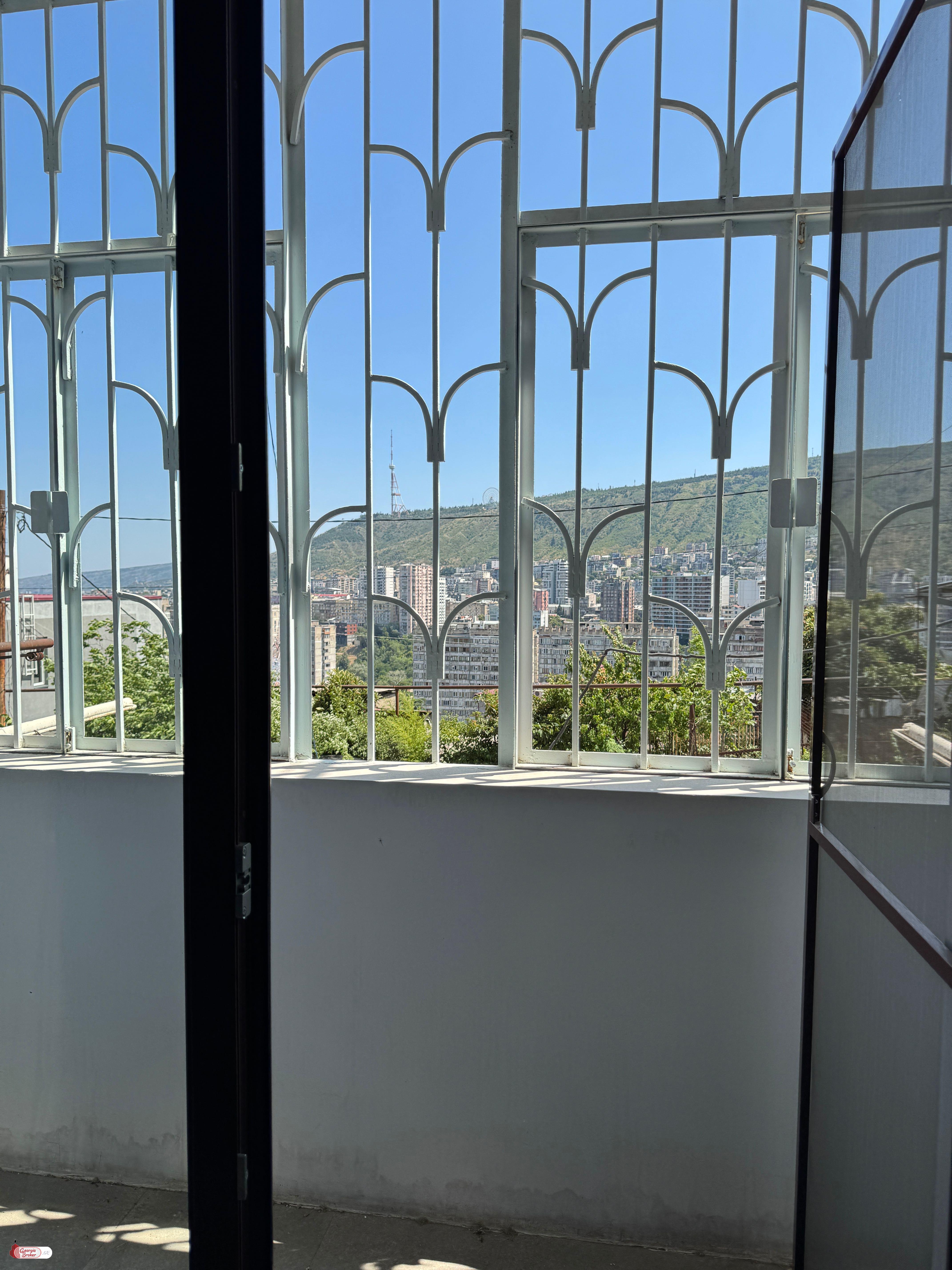 nearly repaired 5-room apartment for sale