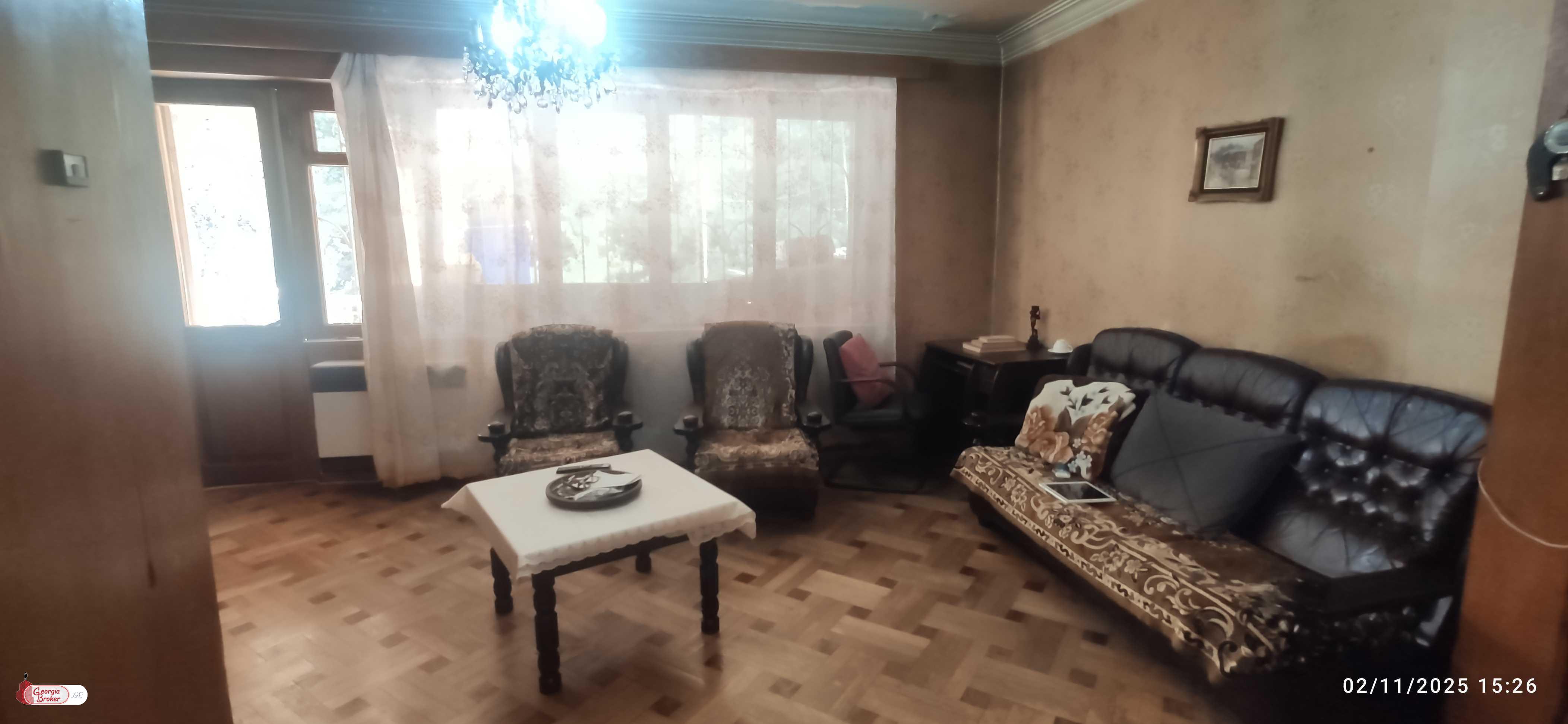 old repaired 3-room apartment for sale