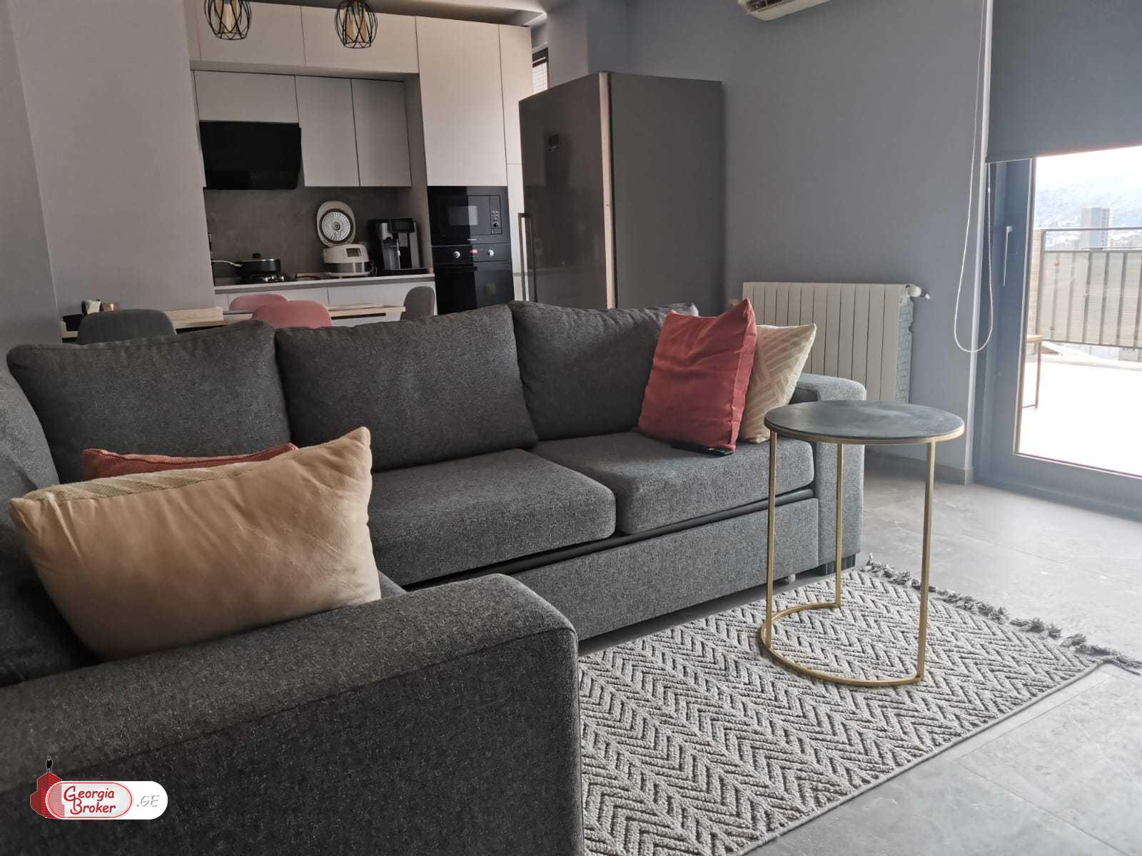 nearly repaired 3-room apartment for sale