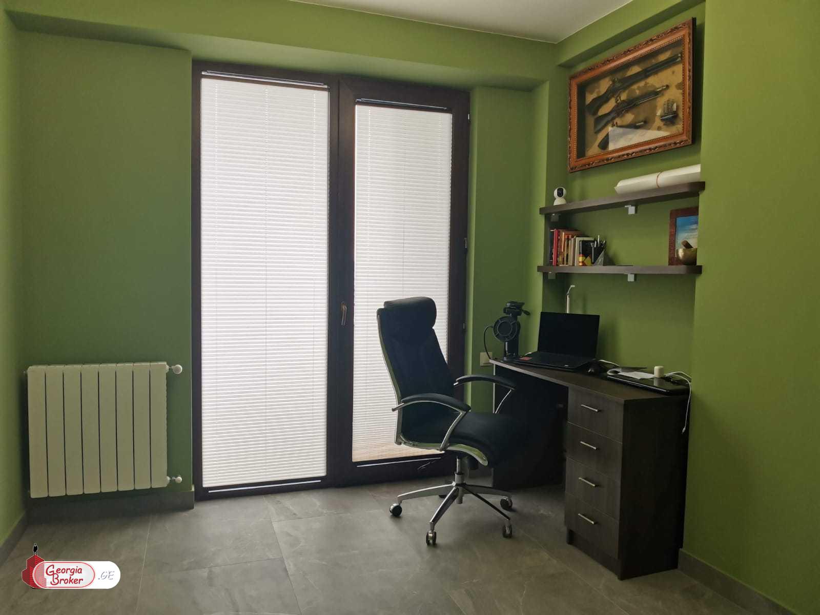 nearly repaired 3-room apartment for sale