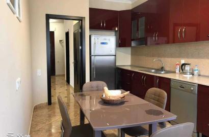 продается квартира с новым ремонтом 4-комнаты