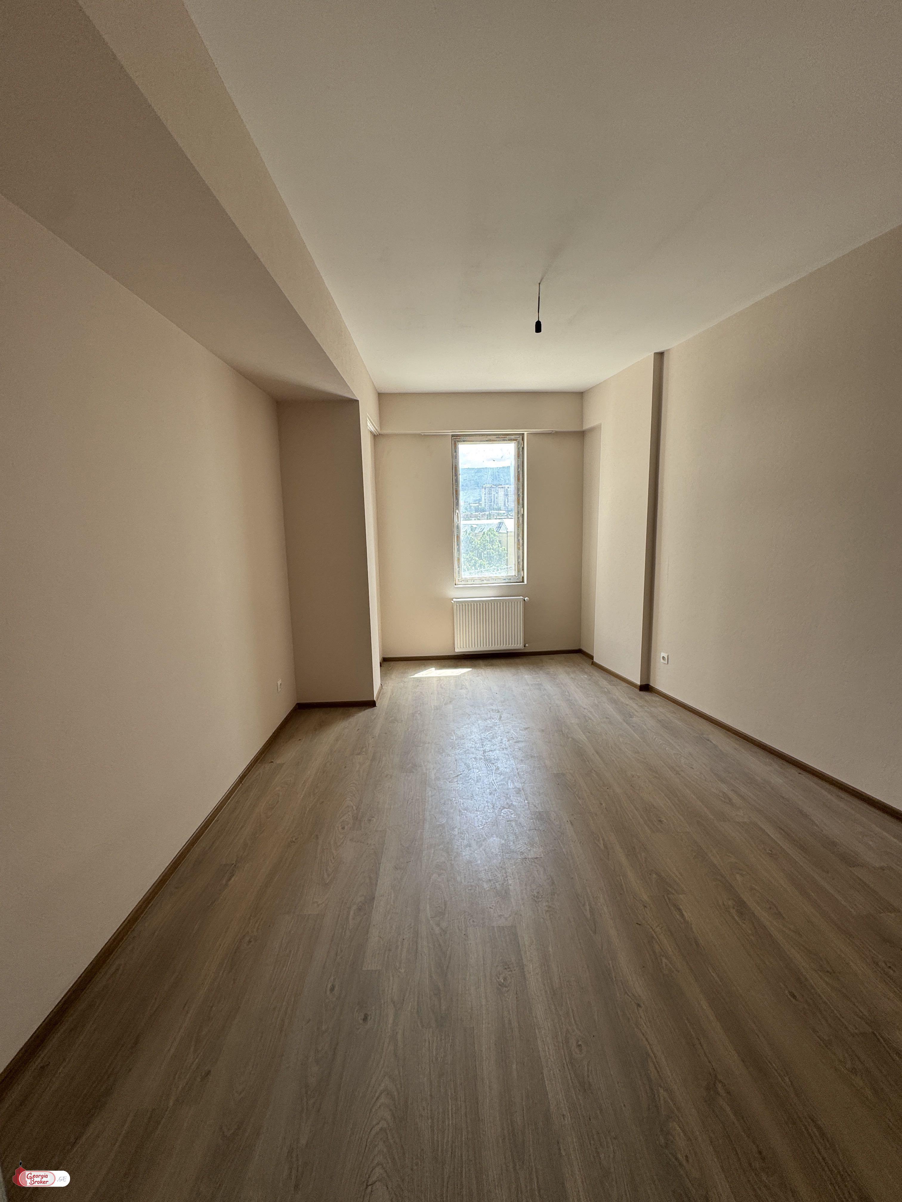 nearly repaired 3-room apartment for sale