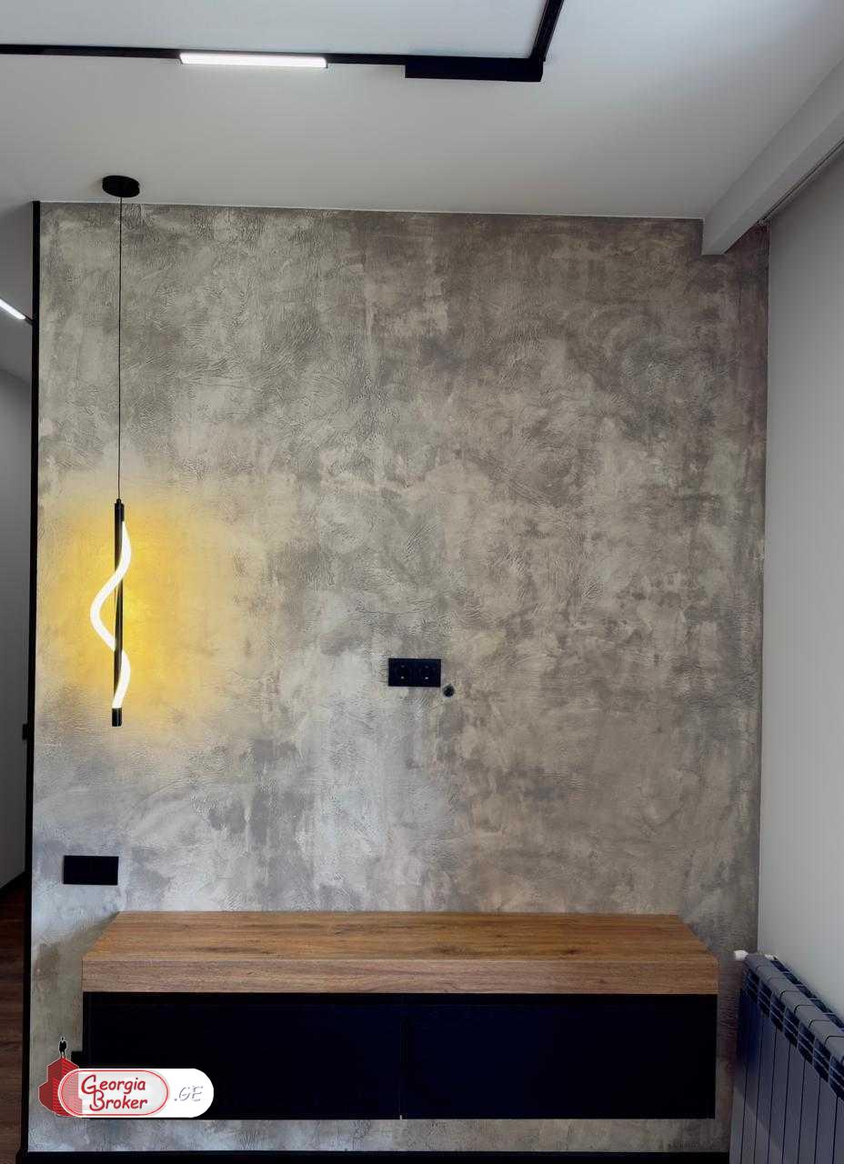 продается квартира с новым ремонтом 3-комнаты