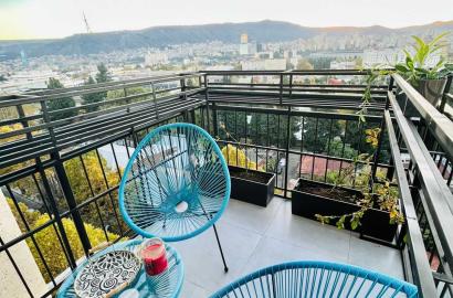 იყიდება ახალი გარემონტებული 2 ოთახიანი ბინა