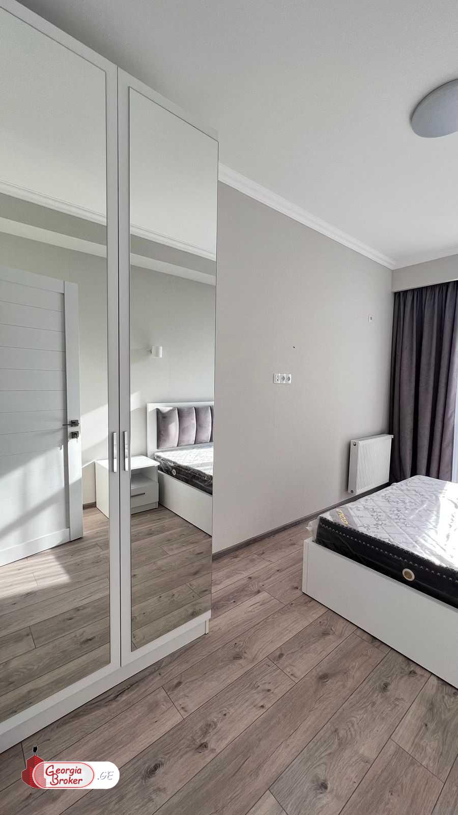 nearly repaired 3-room apartment for sale