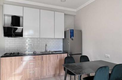 продается квартира с новым ремонтом 3-комнаты