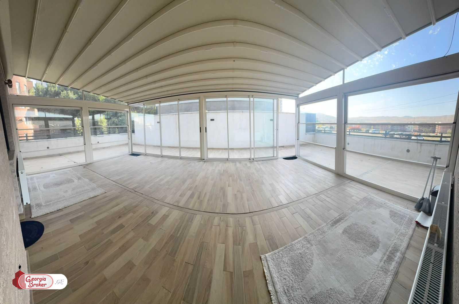 nearly repaired 3-room apartment for sale