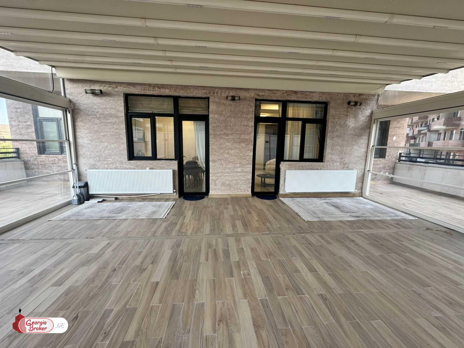 nearly repaired 3-room apartment for sale