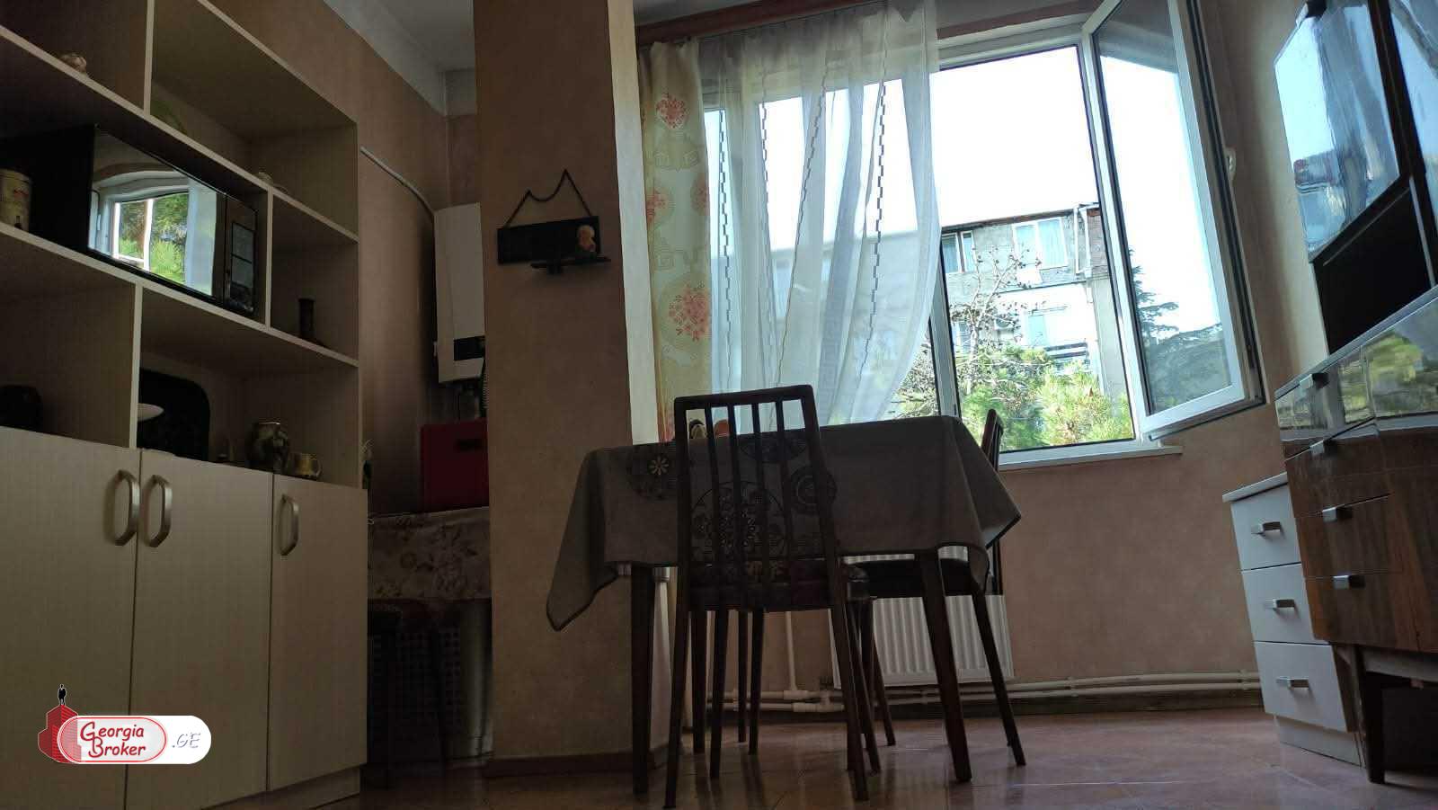 old repaired 4-room apartment for sale