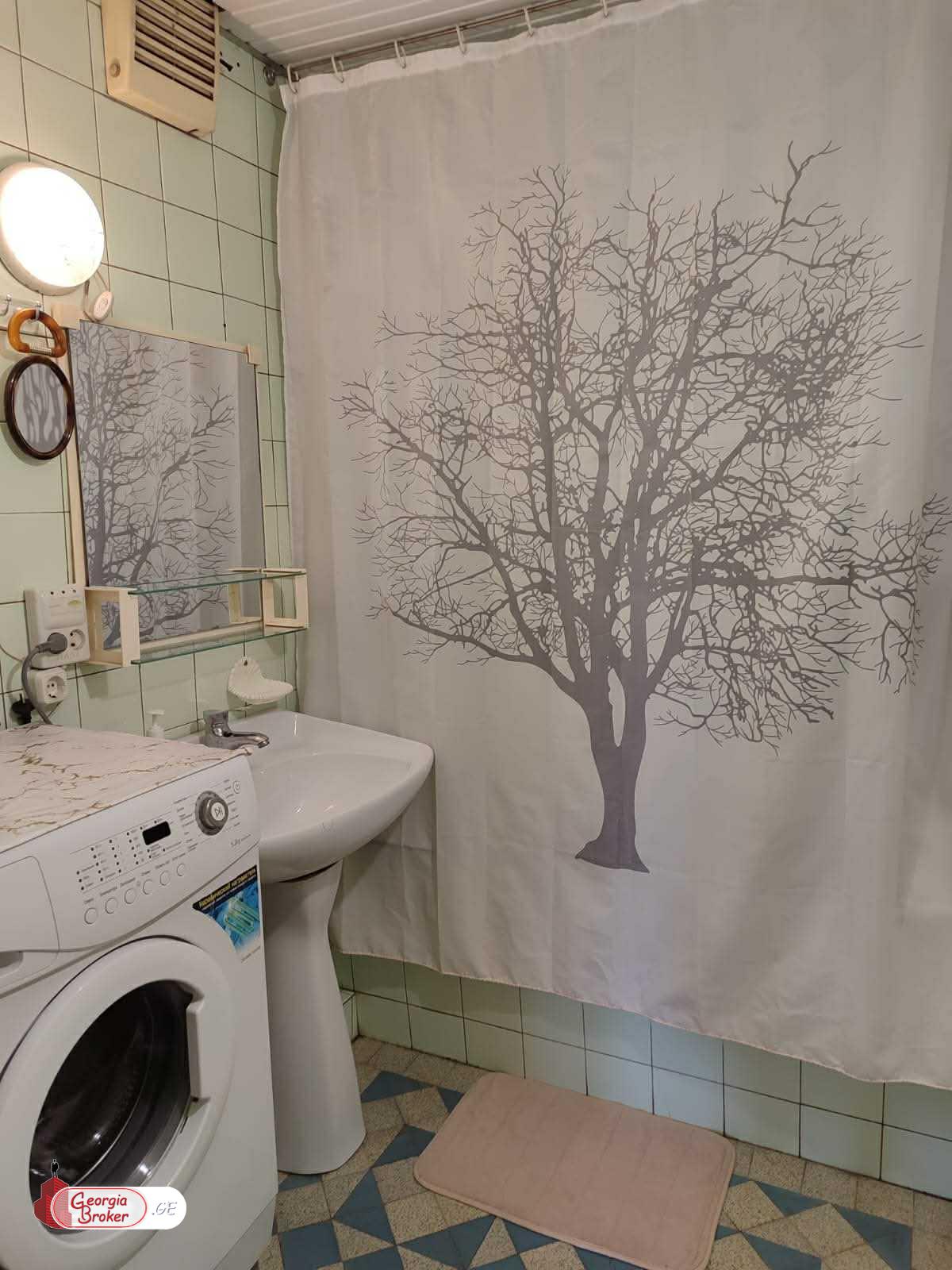 old repaired 4-room apartment for sale