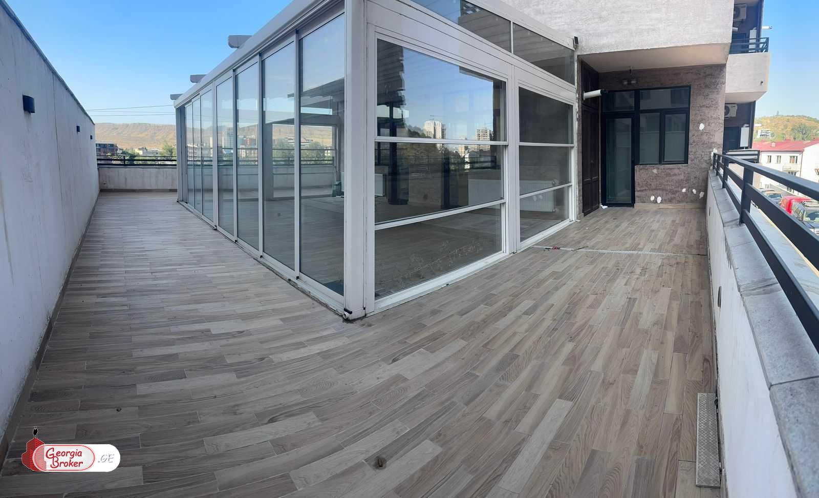 nearly repaired 3-room apartment for sale