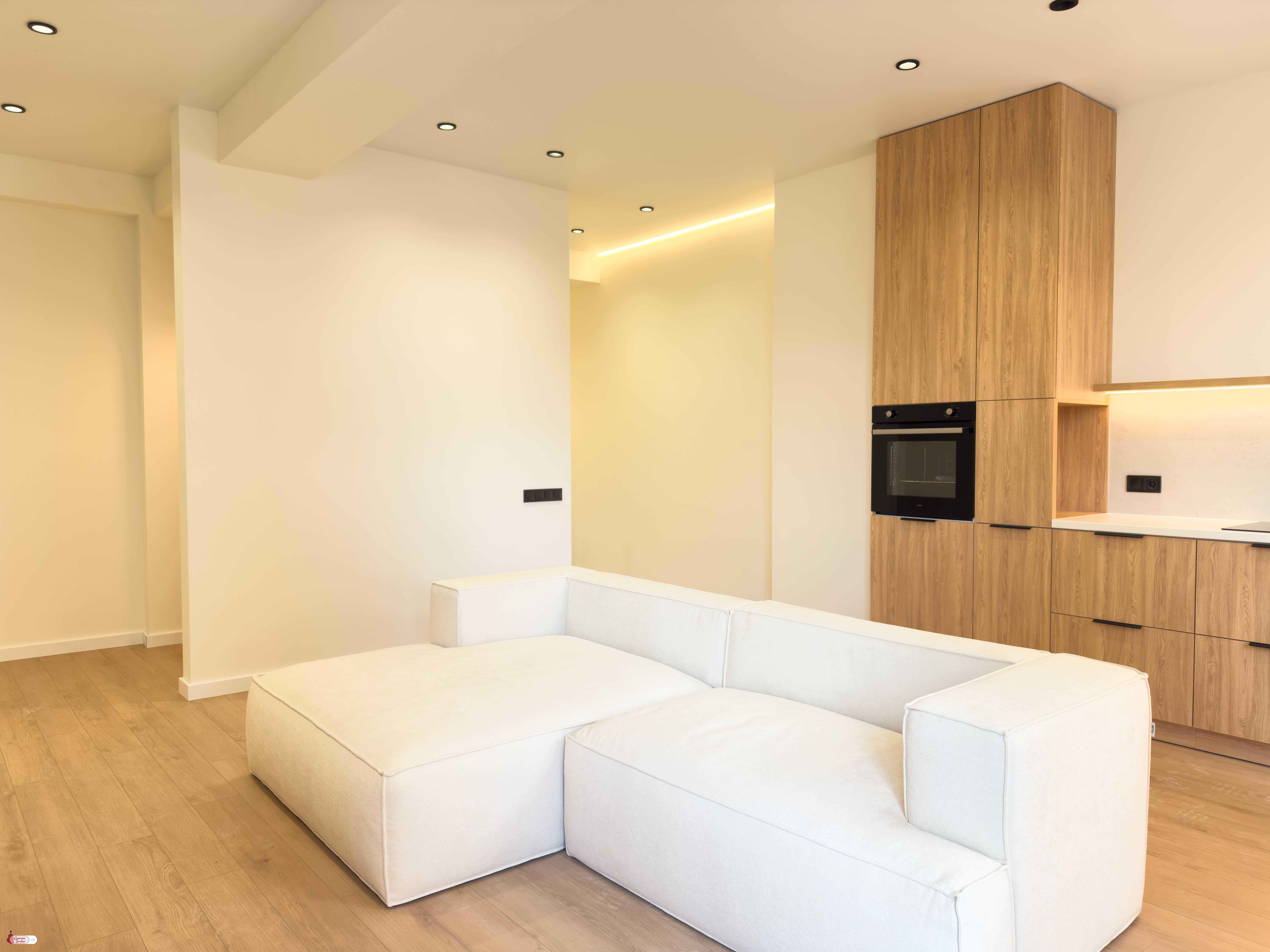 იყიდება ახალი გარემონტებული 4 ოთახიანი ბინა