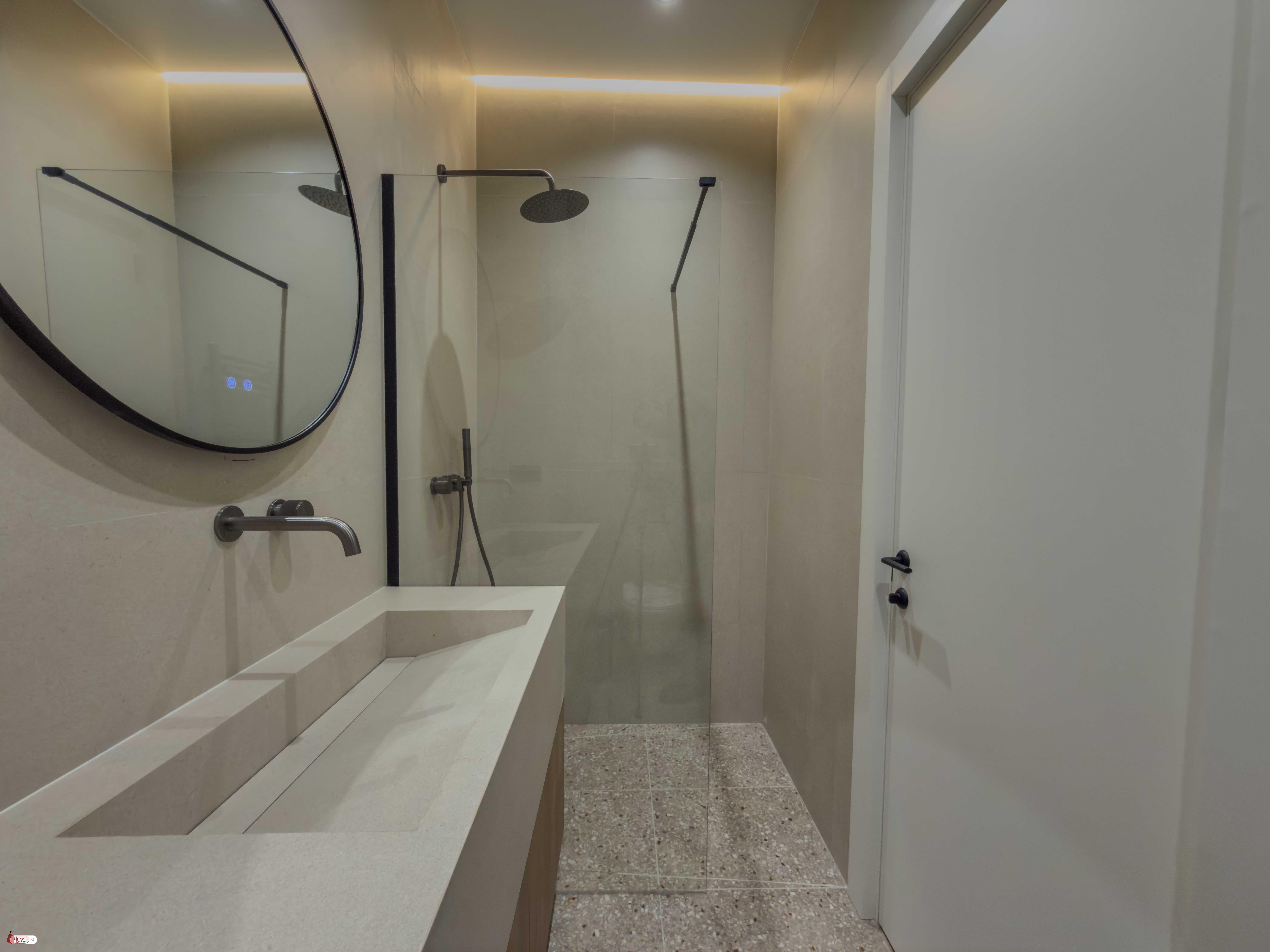 იყიდება ახალი გარემონტებული 4 ოთახიანი ბინა