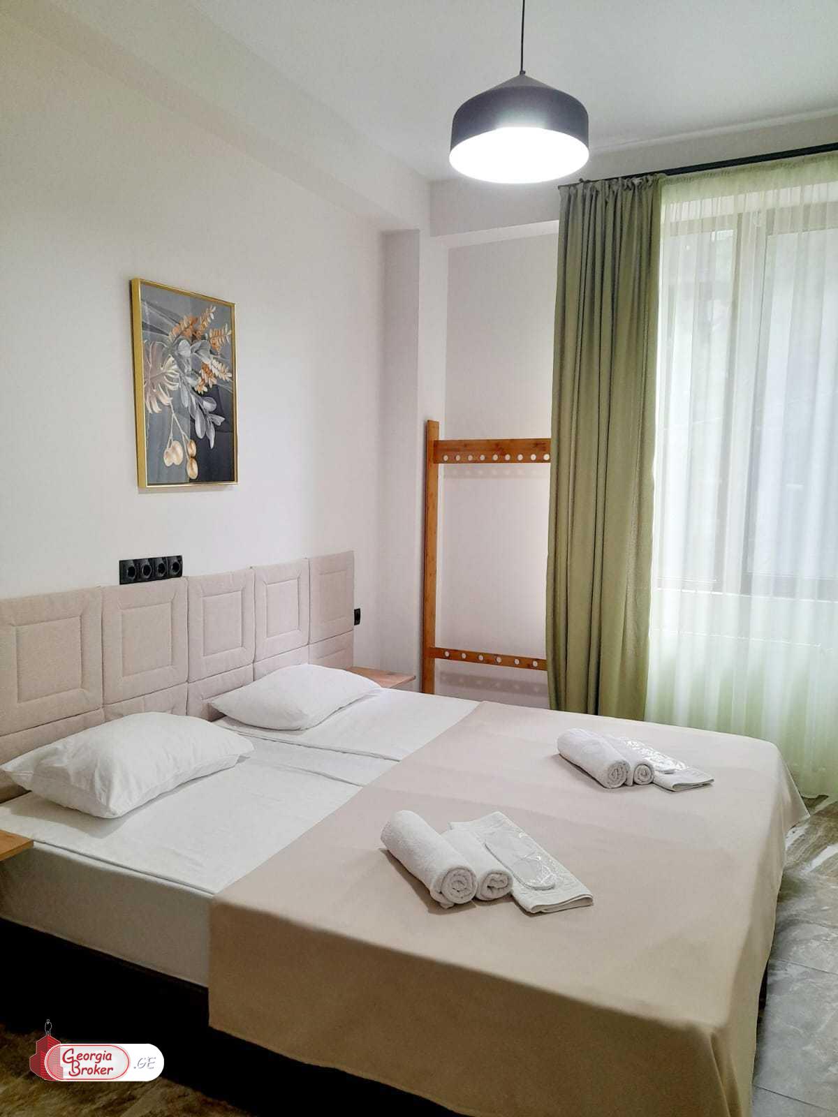 продается квартира с новым ремонтом 3-комнаты