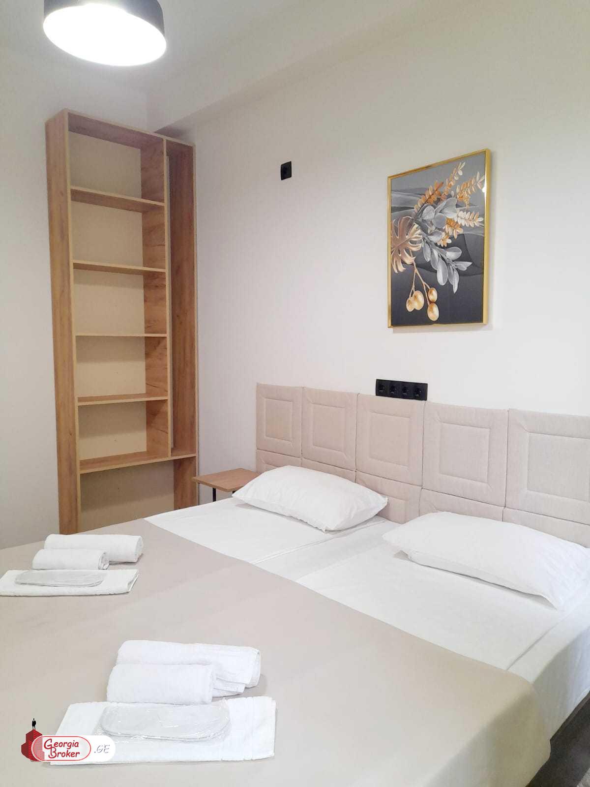 продается квартира с новым ремонтом 3-комнаты