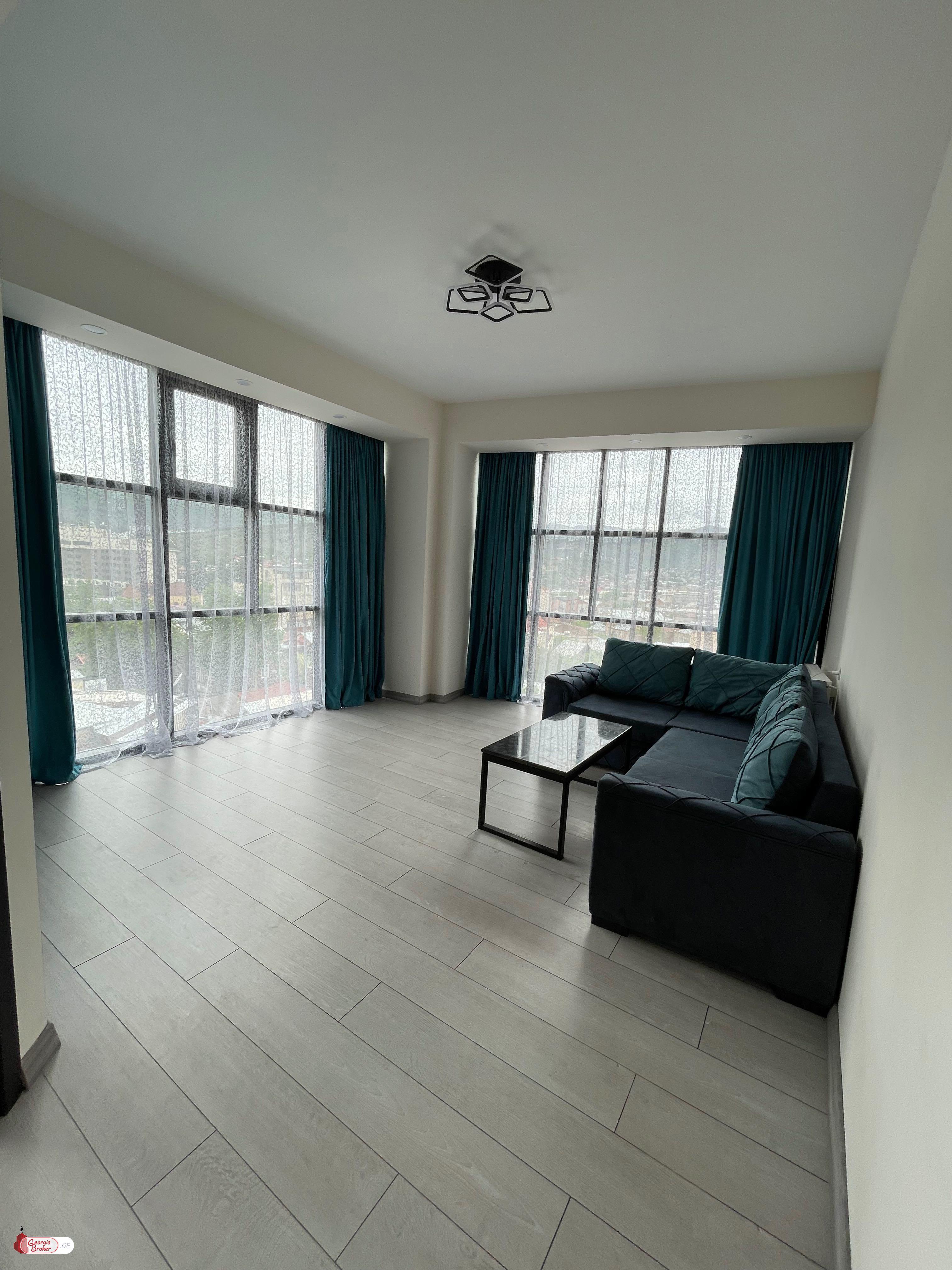 იყიდება ახალი გარემონტებული 3 ოთახიანი ბინა